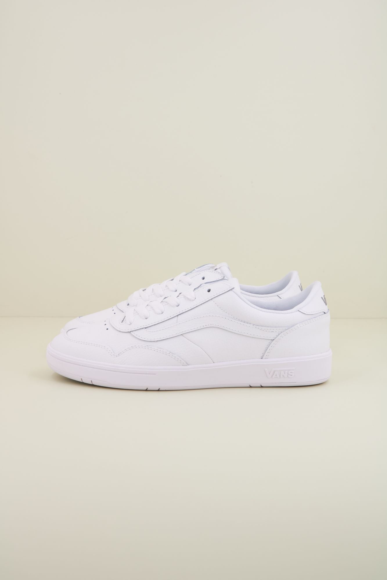 VANS CRUZE TOO CC en color BLANCO (1)