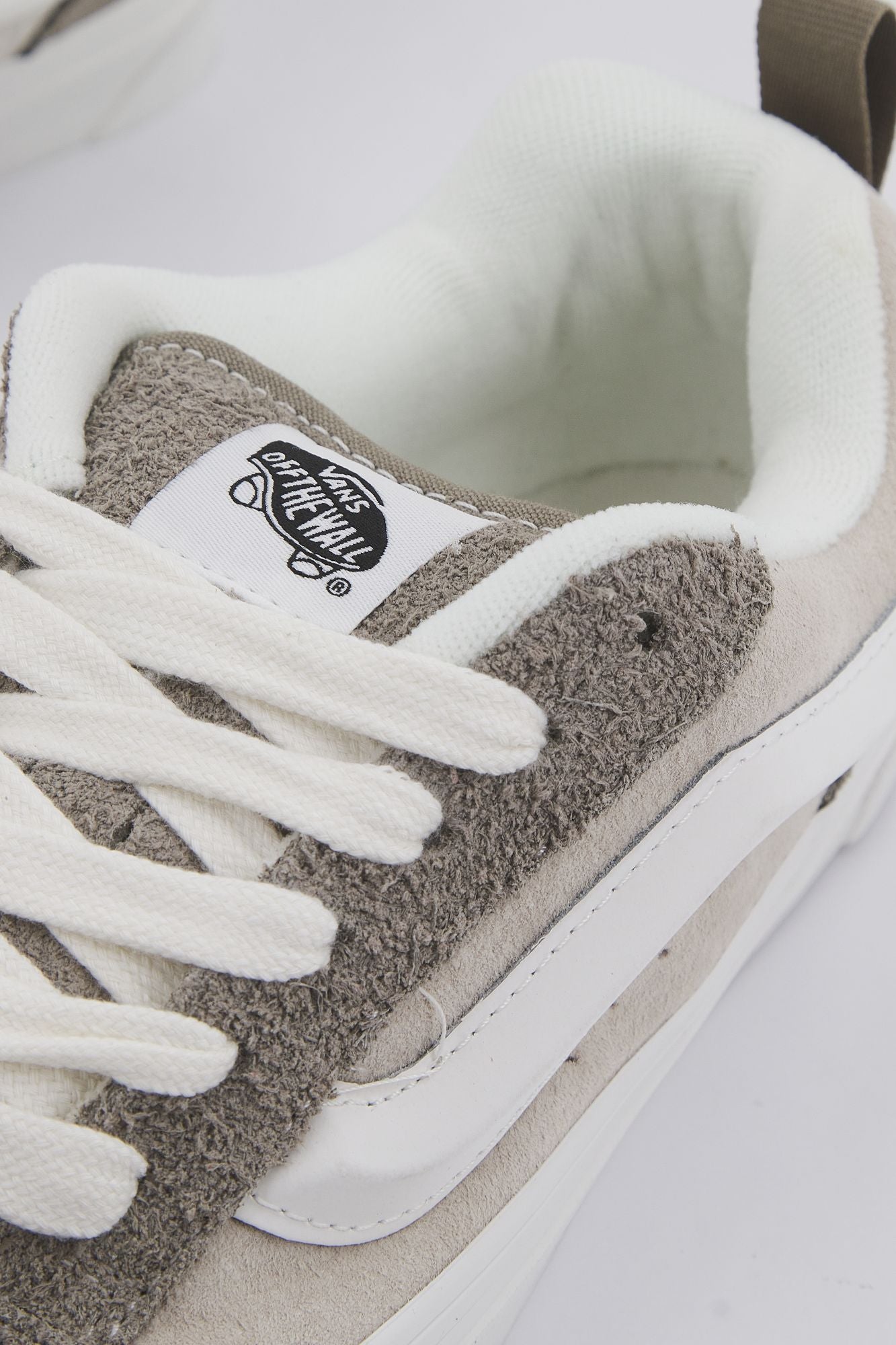 VANS KNU SKOOL en color BEIS (4)