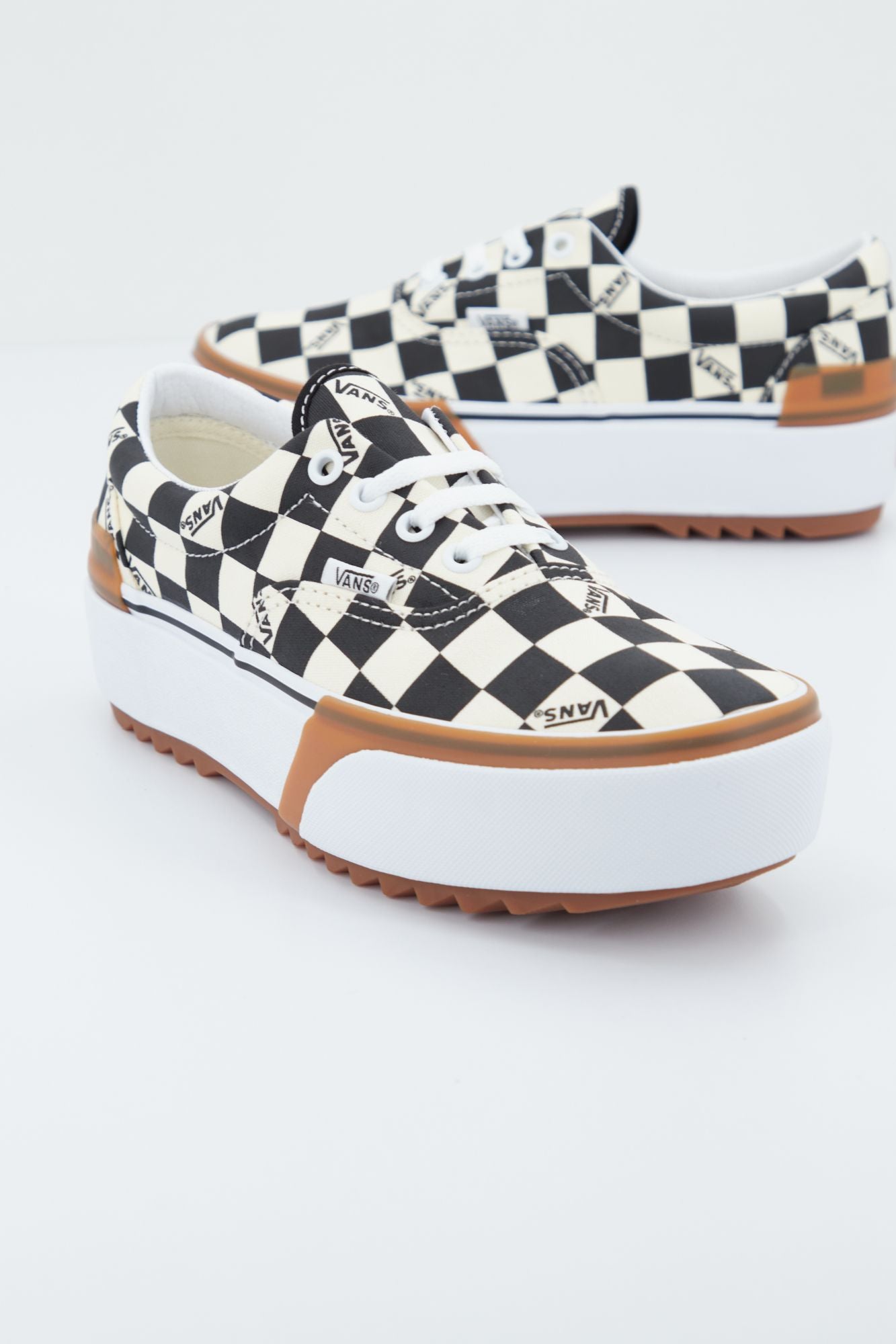 VANS ERA STACKED en color BEIS (2)