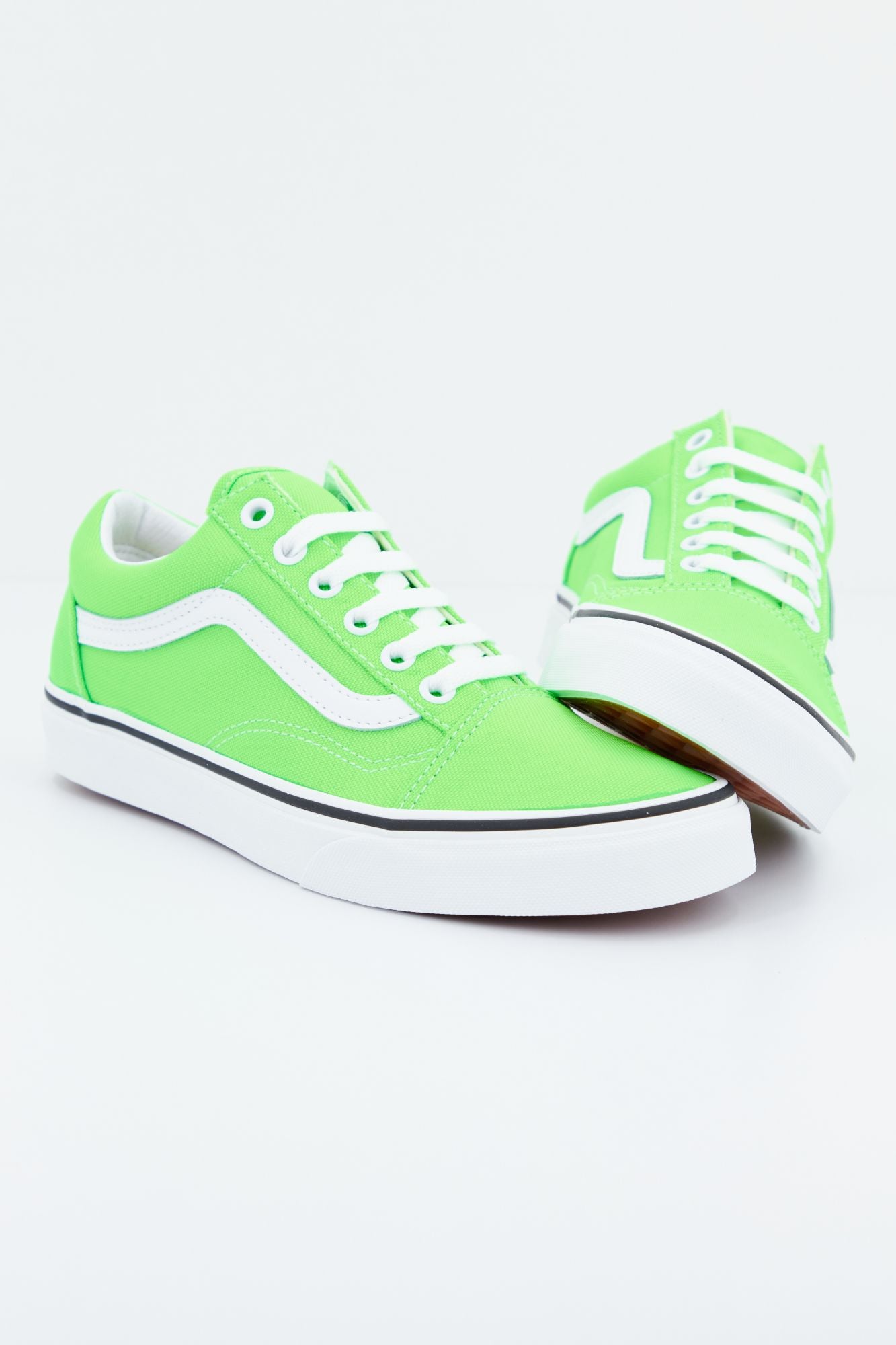 VANS UA OLD SKOOL en color VERDE (1)