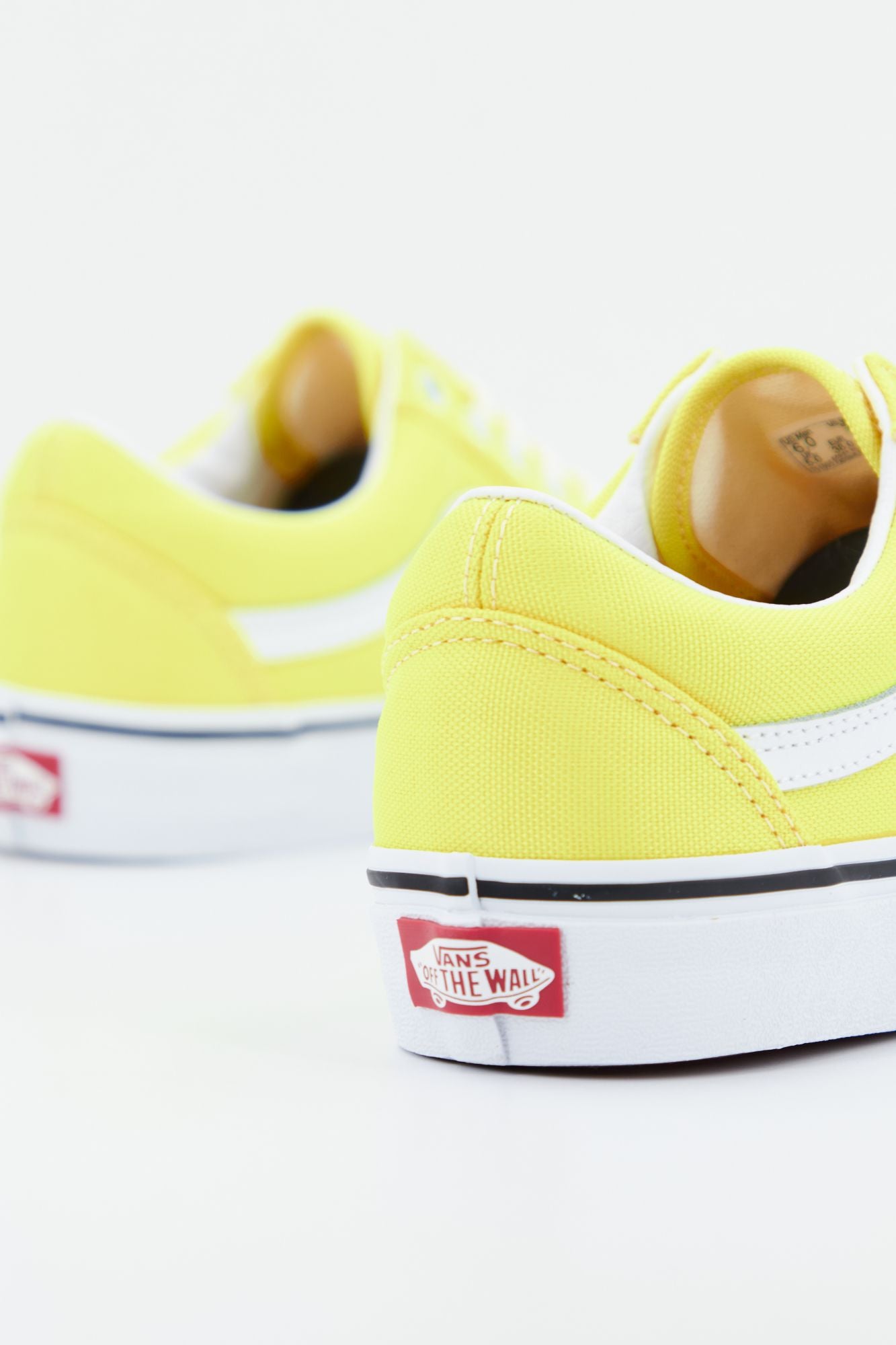 VANS UA OLD SKOOL en color AMARILLO (3)