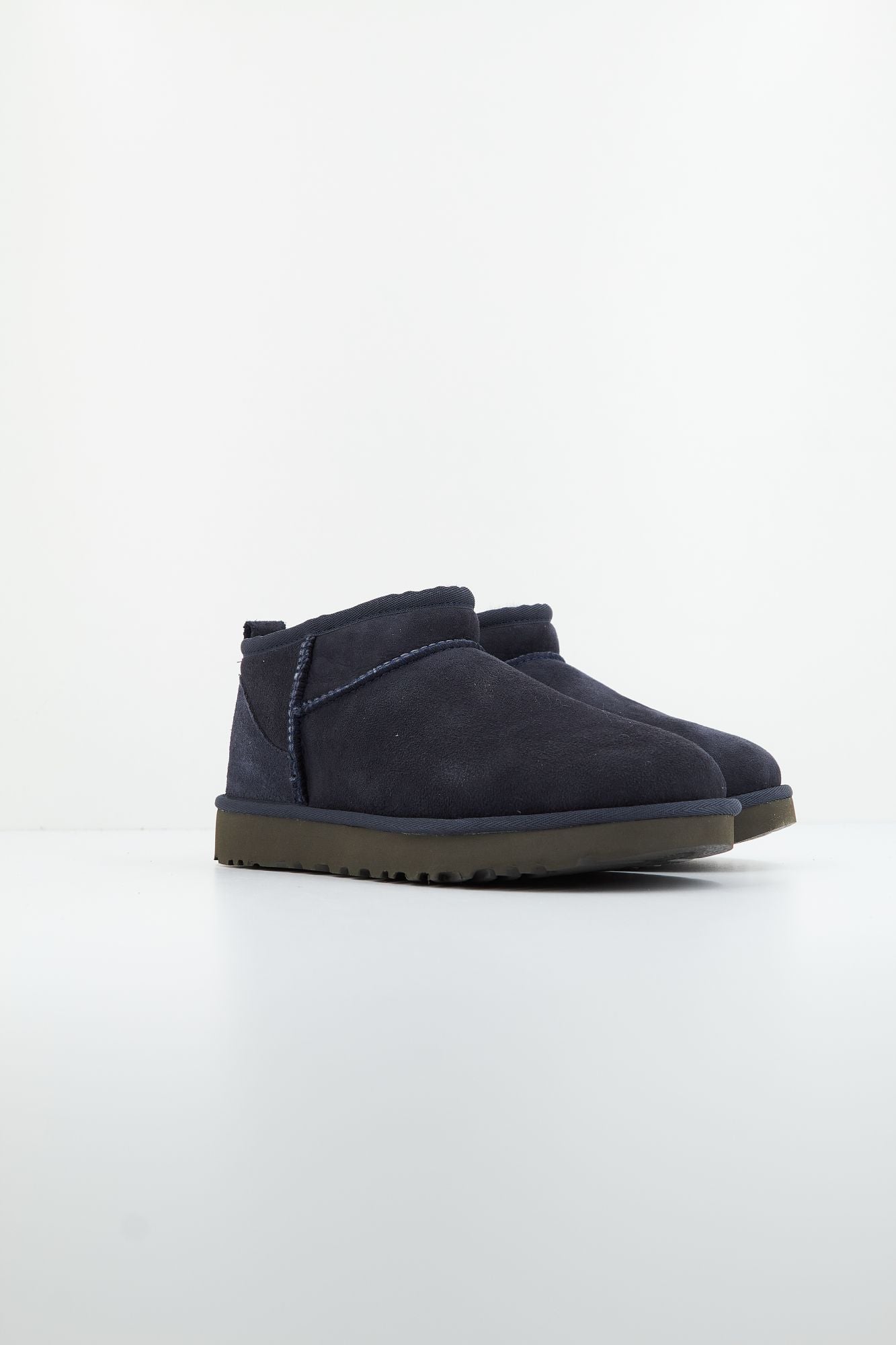 UGG W CLASSIC ULTRA MINI en color AZUL (2)