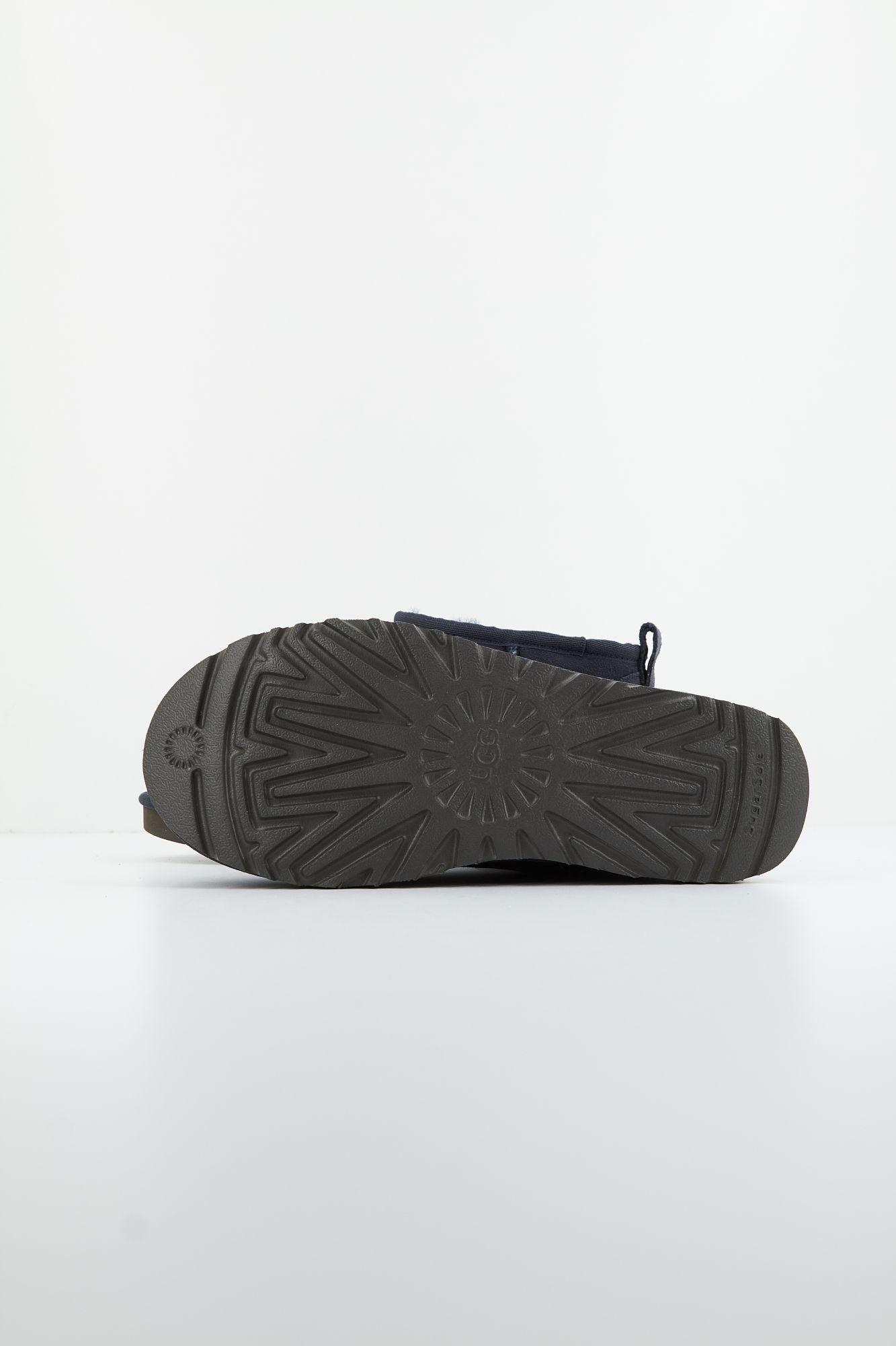 UGG W CLASSIC ULTRA MINI en color AZUL (4)