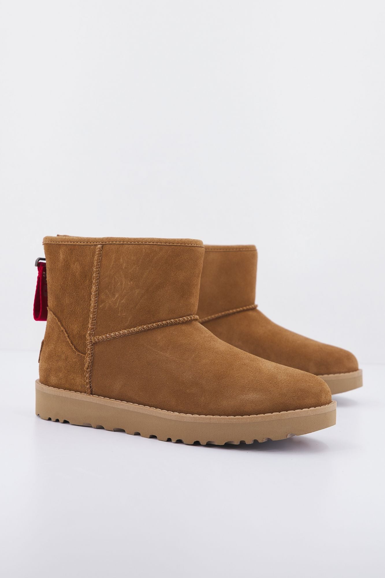 UGG W CLASSIC MINI LOGO ZIP en color MARRON CLARO (2)
