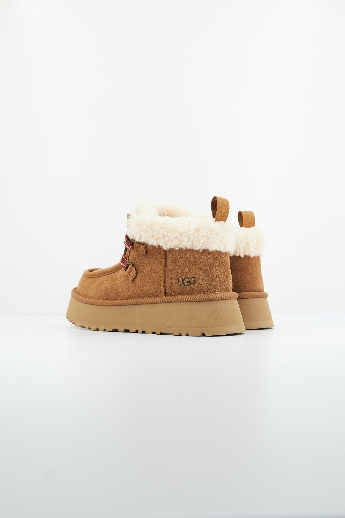 UGG W FUNKARRA CABIN CUFF en color MARRON (3)