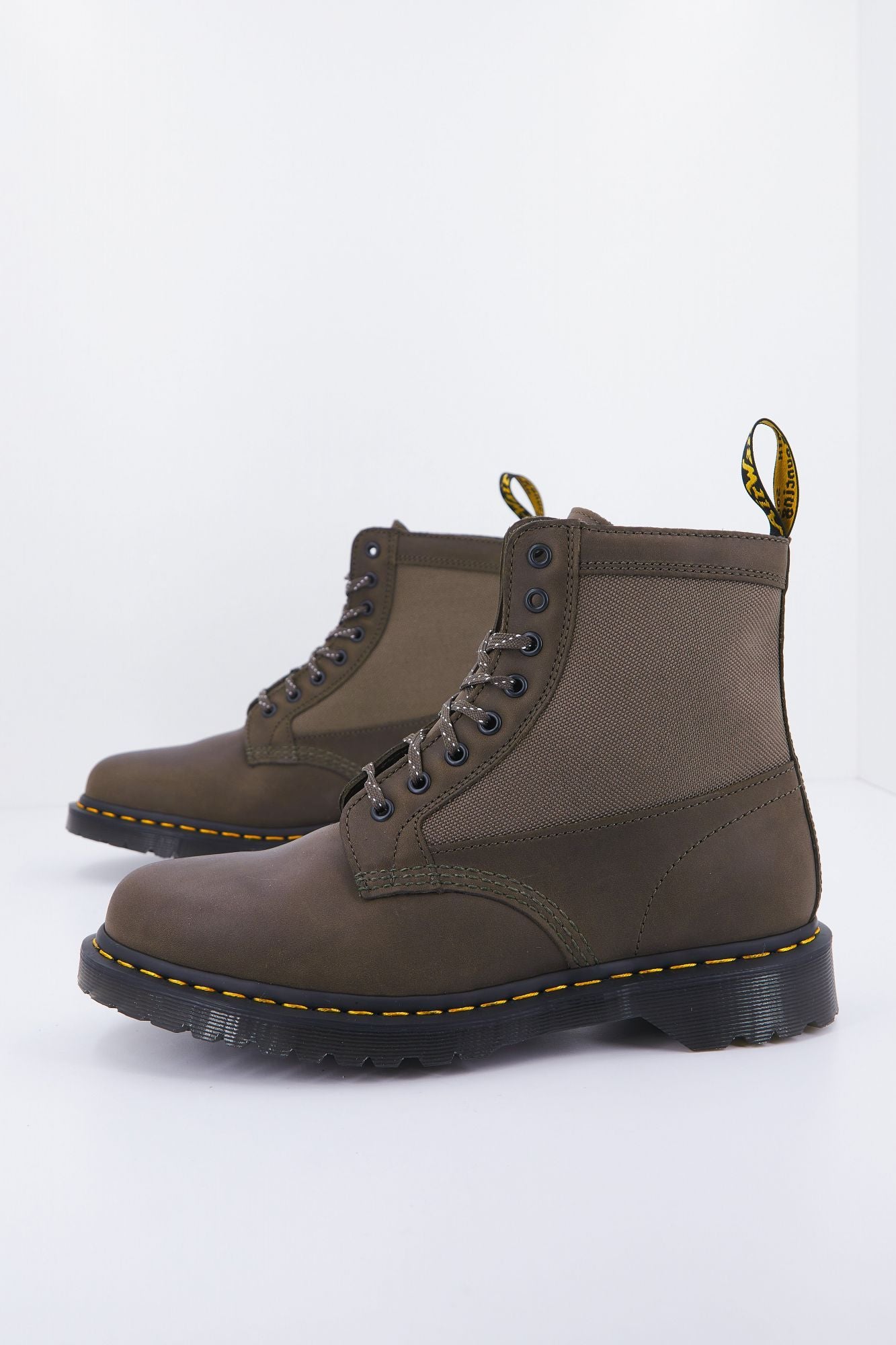 DR. MARTENS 1460 PANEL STREETER en color MARRON (2)