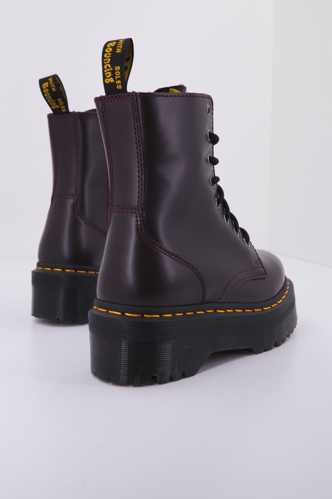 DR. MARTENS  JADON BURGUNDY SMOOTH en color BURDEOS (3)
