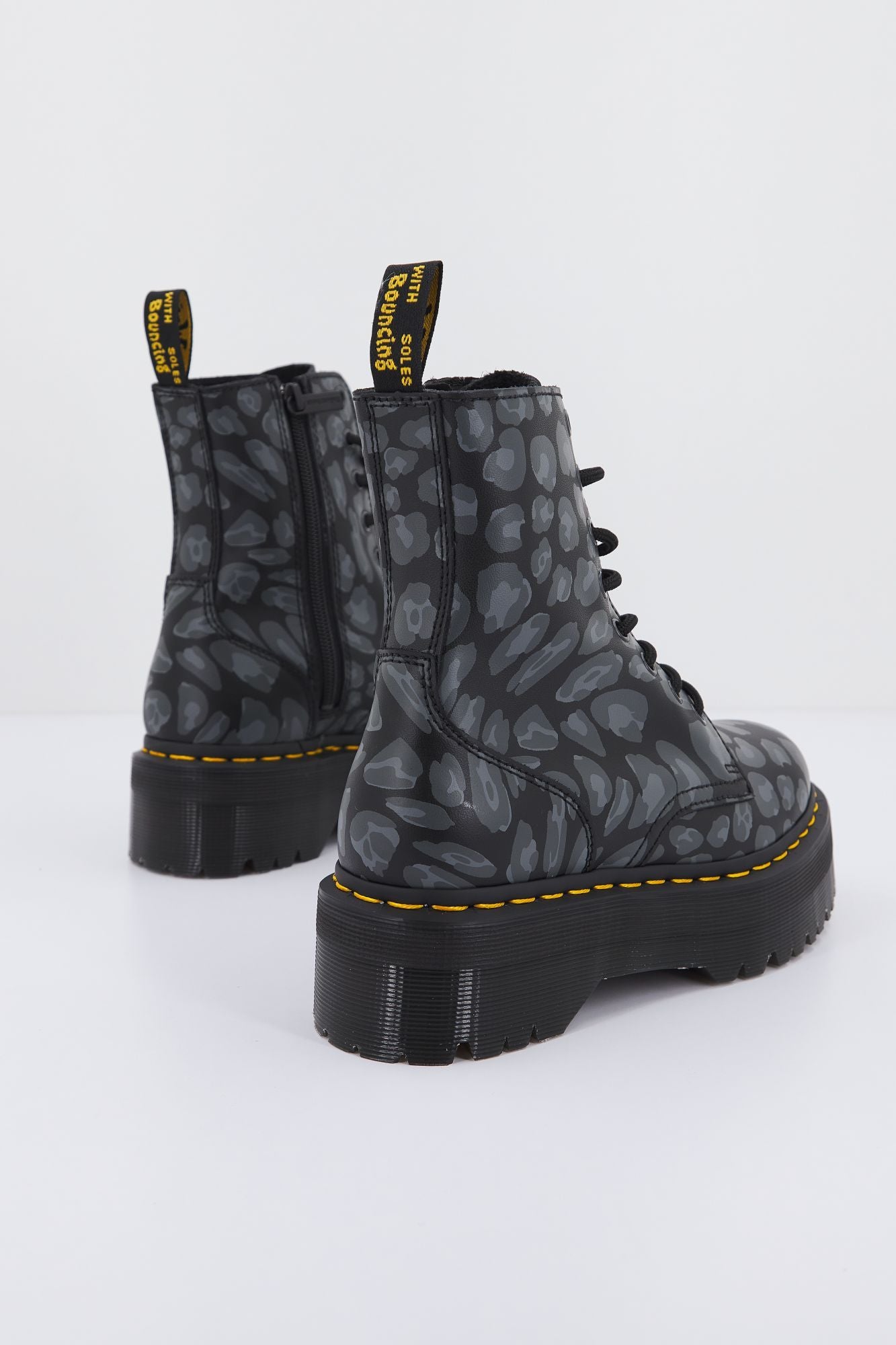 DR. MARTENS 27891001 en color ANIMAL PRINT (3)