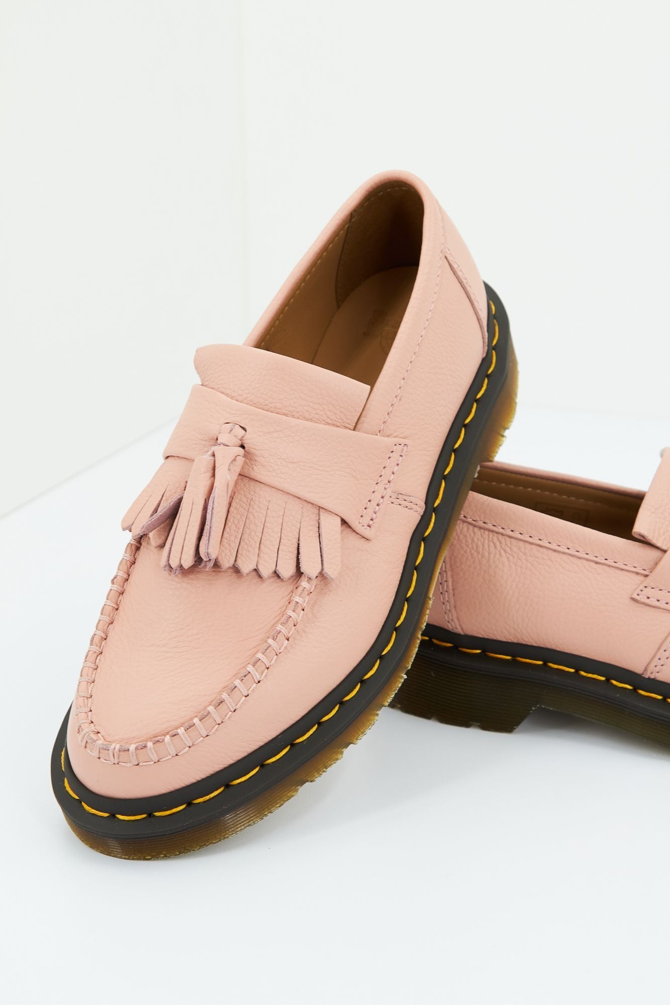 DR. MARTENS  ADRIAN PEACH en color ROSA (1)