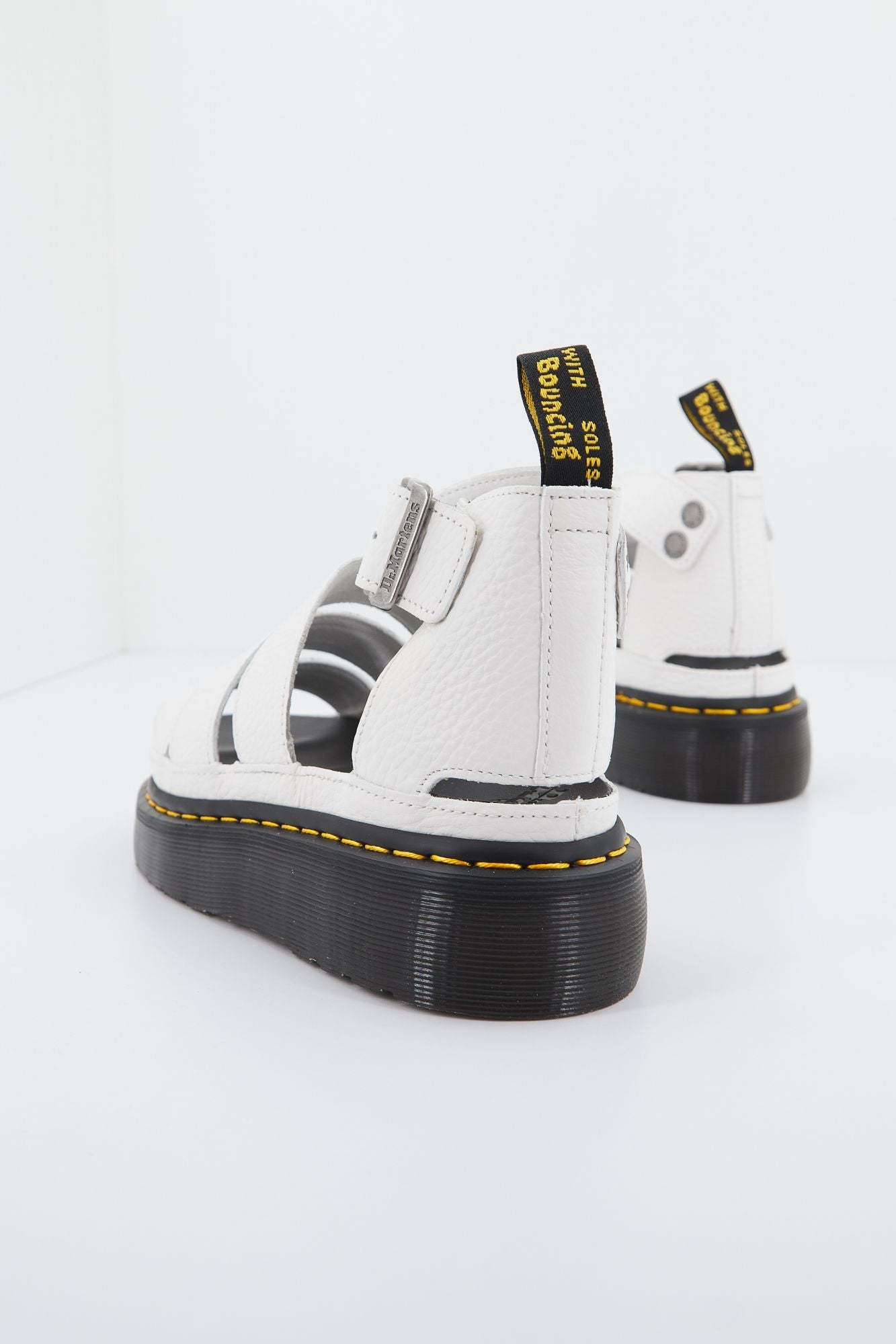 DR. MARTENS CLARISSA II QUAD MILLED en color BLANCO (3)