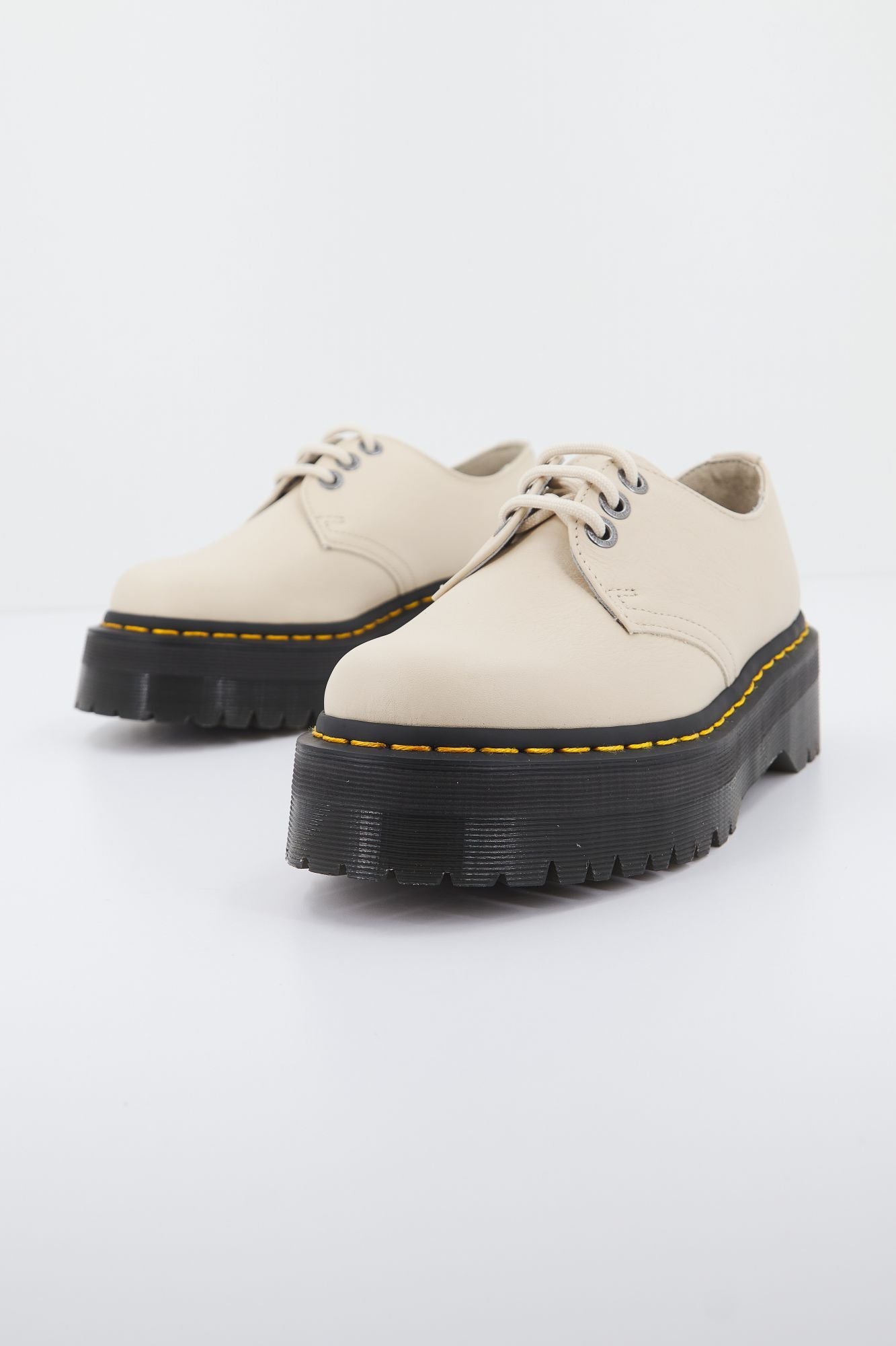 DR. MARTENS  QUAD II PARCHMENT P en color BEIS (2)