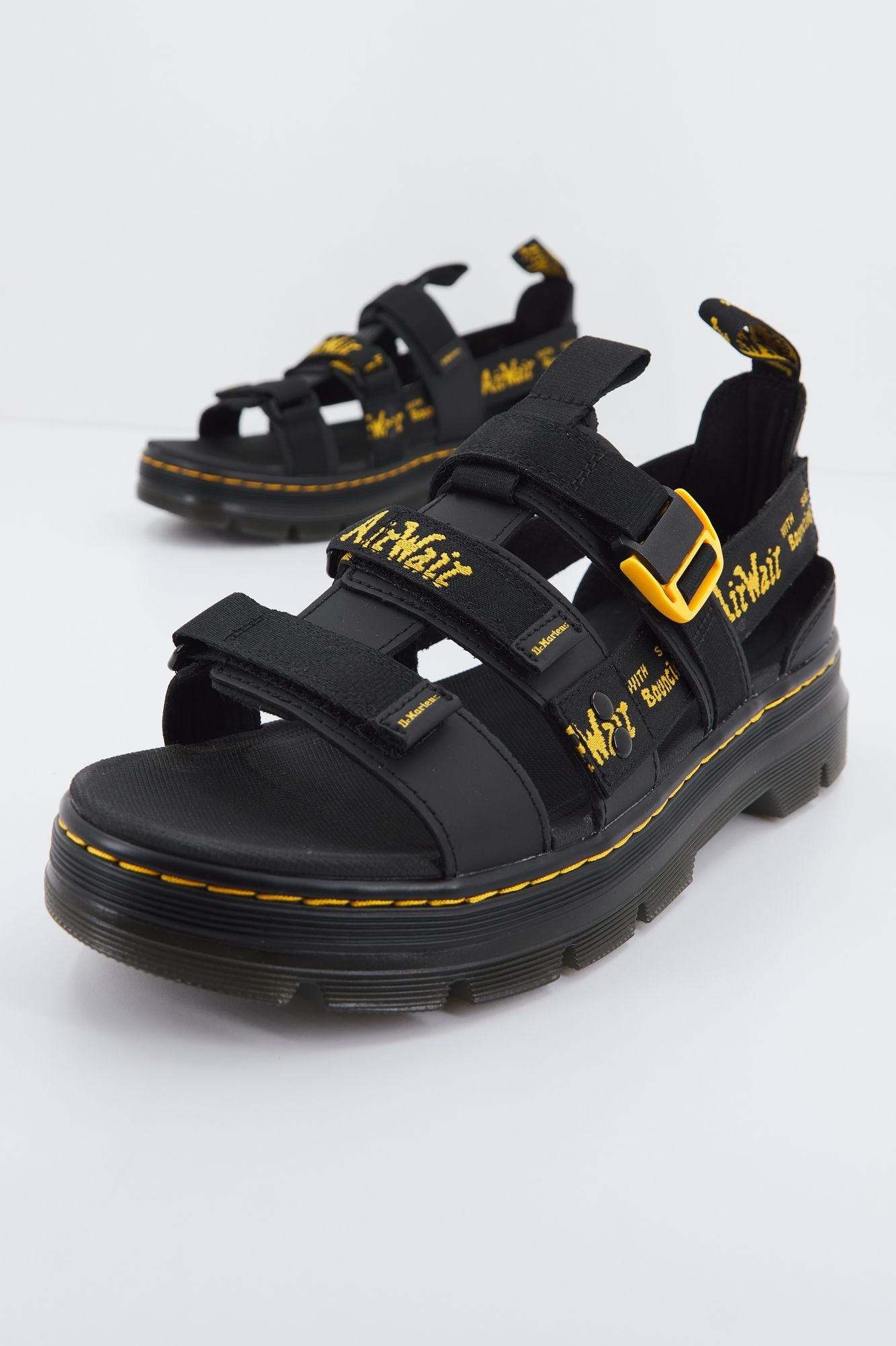 DR. MARTENS  PEARSON II en color NEGRO (1)