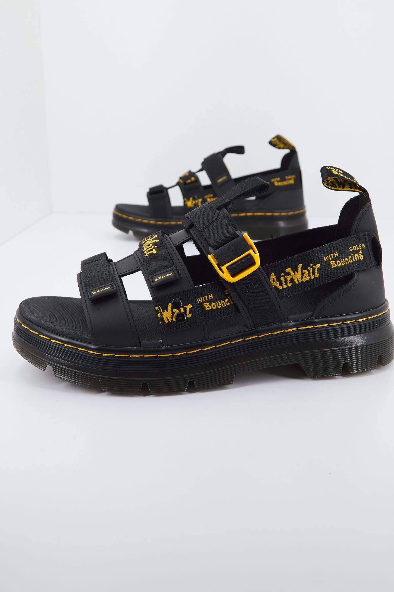 DR. MARTENS  PEARSON II en color NEGRO (2)