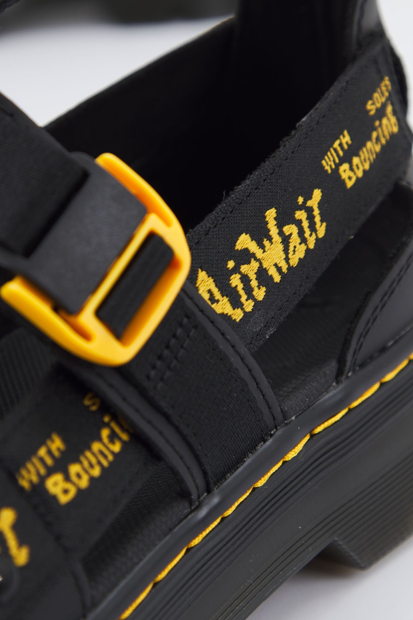 DR. MARTENS  PEARSON II en color NEGRO (3)