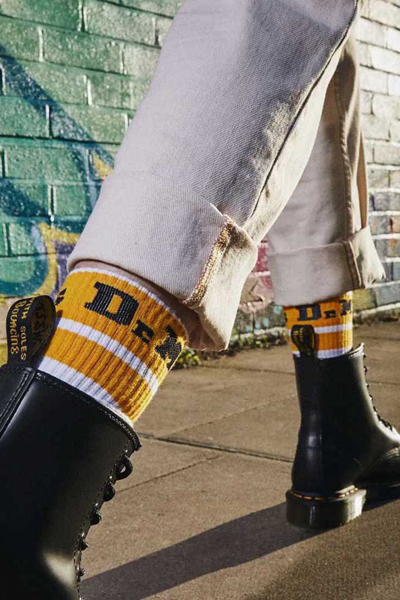 DR. MARTENS AC681103 ATHLETIC LOGO SOCK en color BLANCO (3)