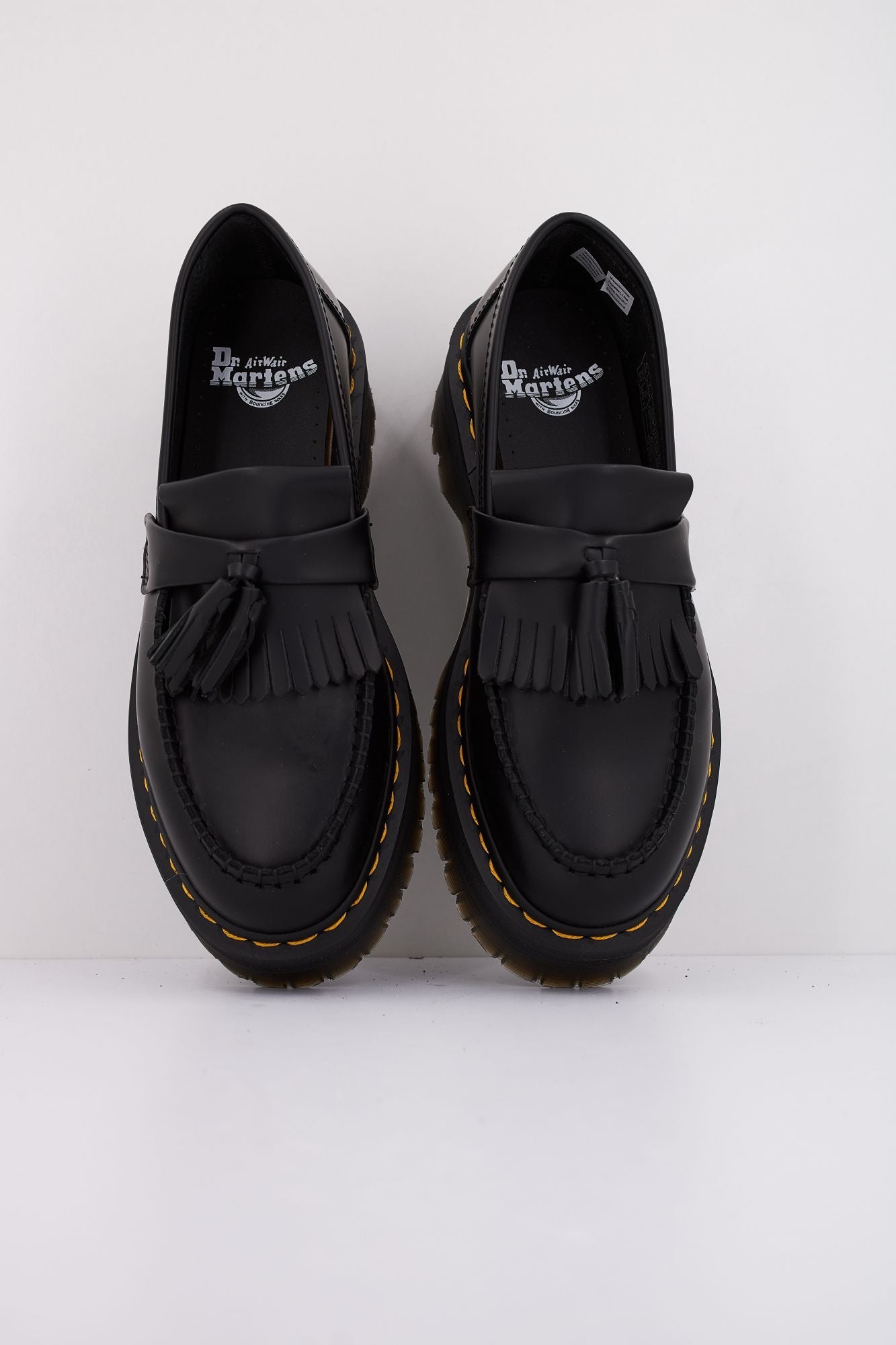 DR. MARTENS ADRIAN QUAD en color NEGRO (3)