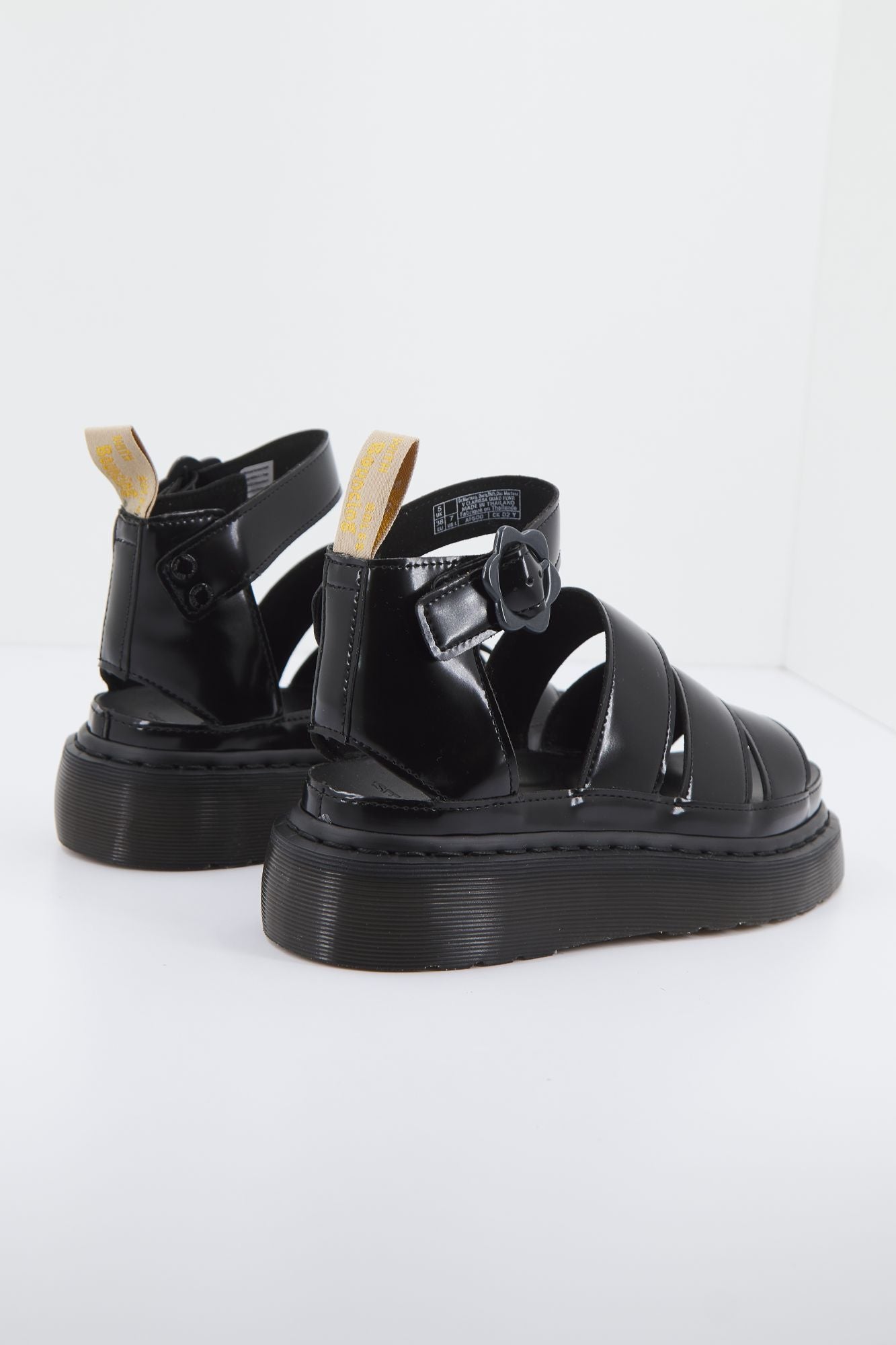 DR. MARTENS V CLARISSA QUAD FLWR en color NEGRO (3)