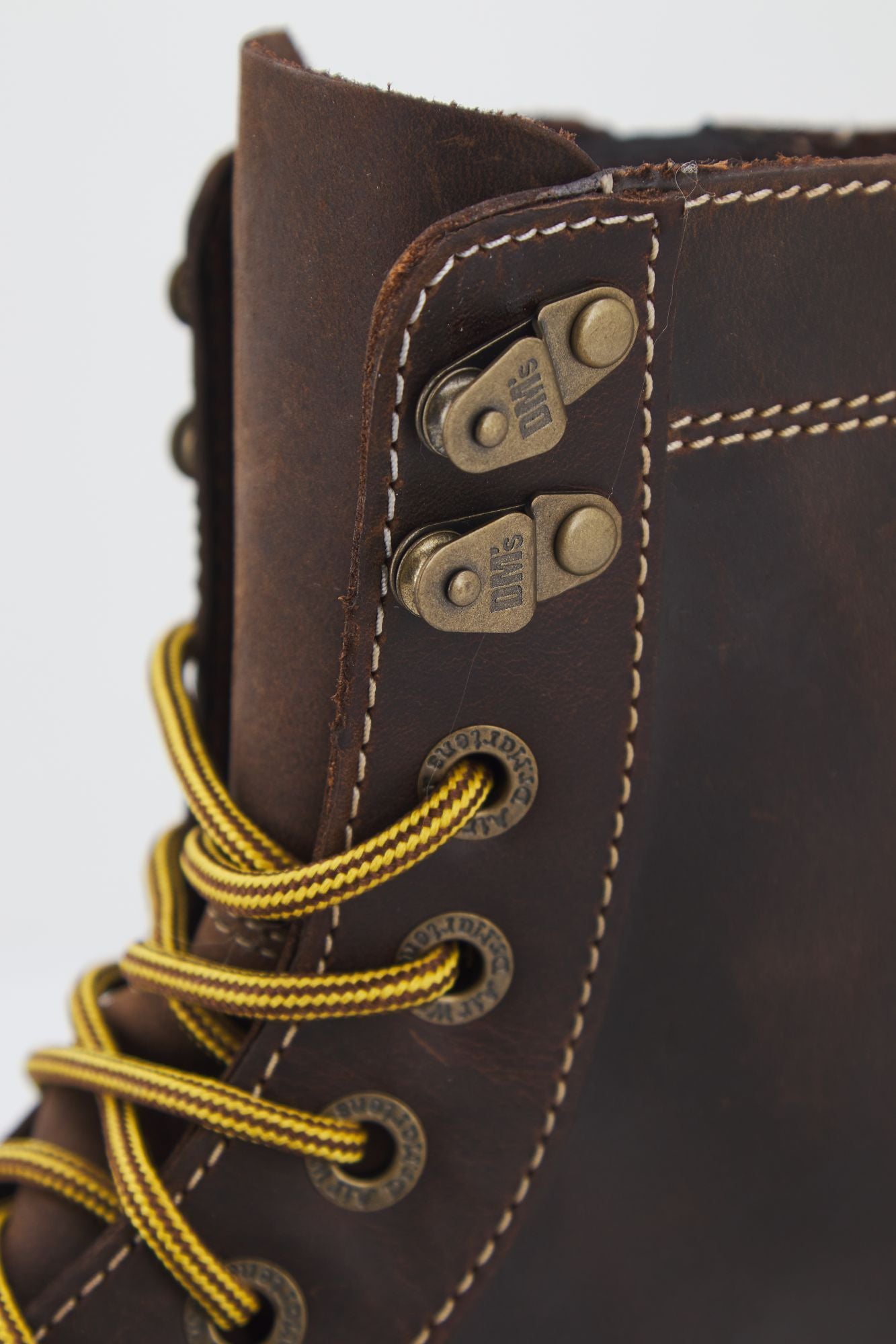 DR. MARTENS  JADON ARC en color MARRON (4)