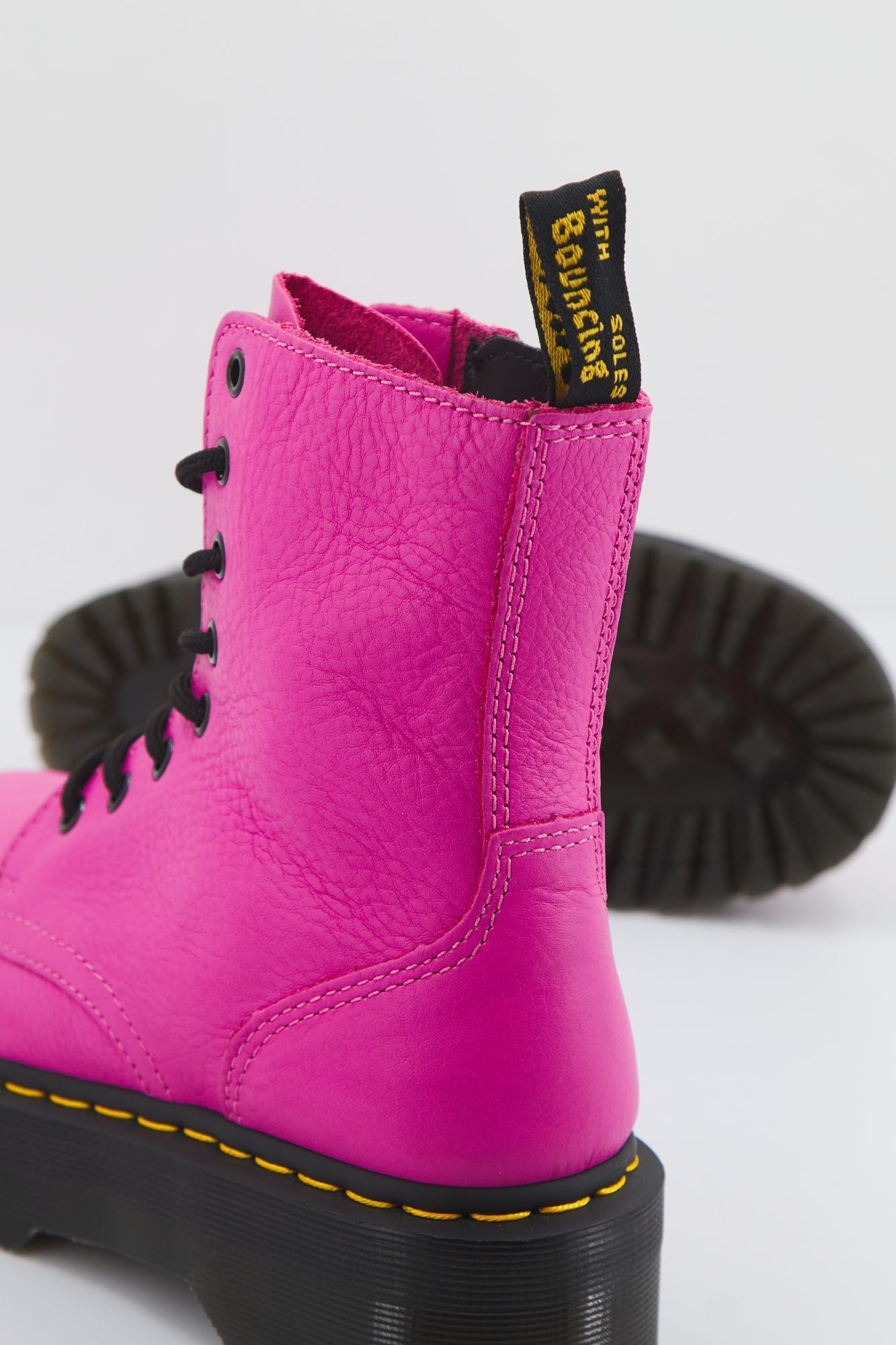 DR. MARTENS JADON THRIFT en color ROSA (4)