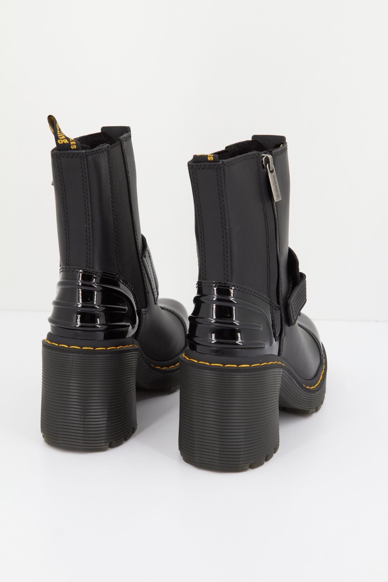 DR. MARTENS GAYA CHELSEA en color NEGRO (4)