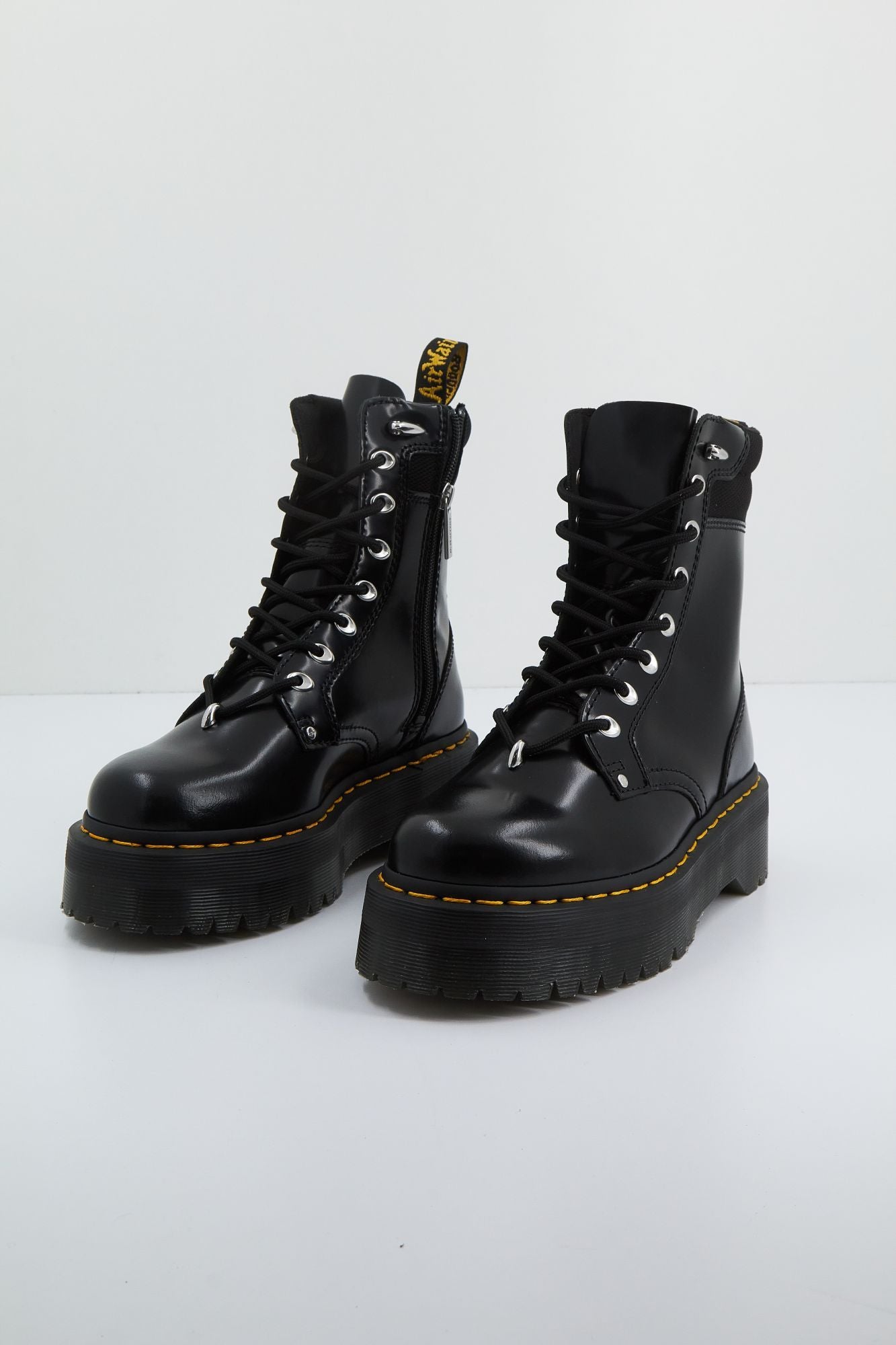 DR. MARTENS JADON HDW II en color NEGRO (2)