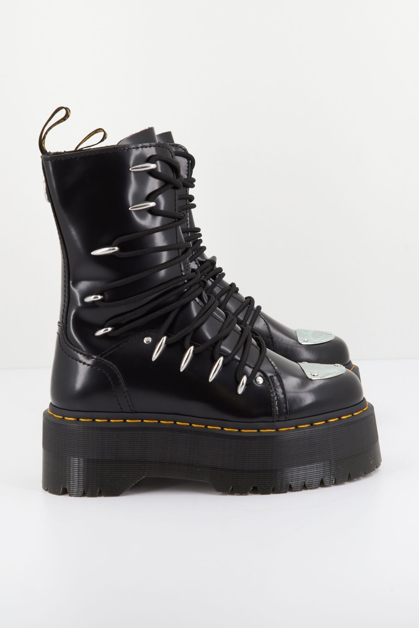 DR. MARTENS JADON HI LTT MAX en color NEGRO (1)