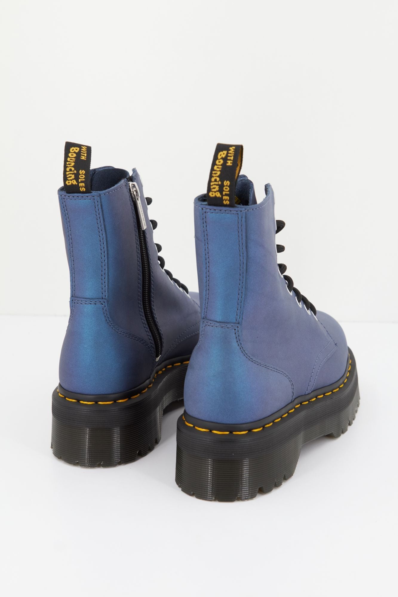 DR. MARTENS JADON PULL UP en color AZUL (4)