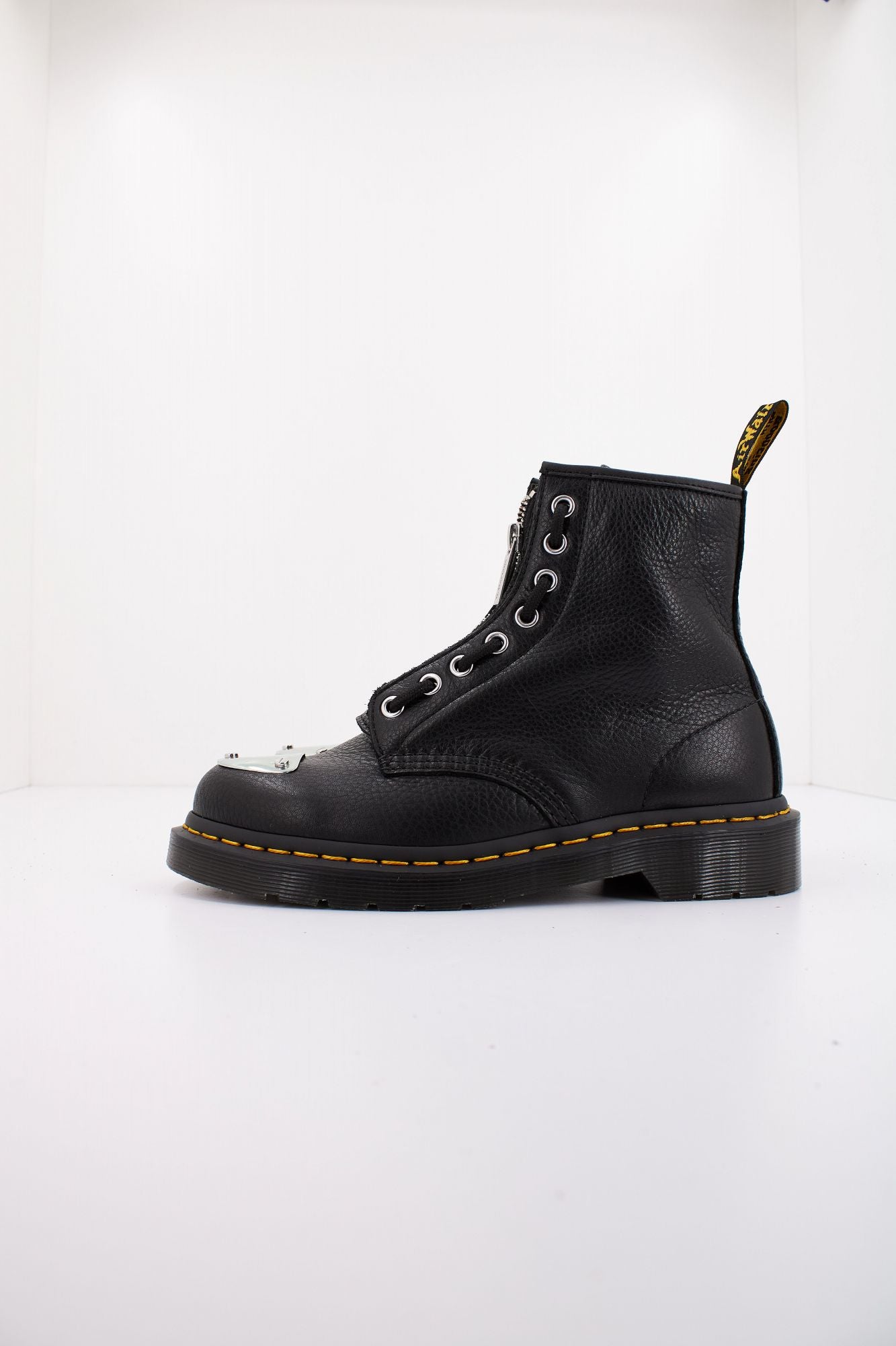 DR. MARTENS DM 1460 MP en color NEGRO (1)