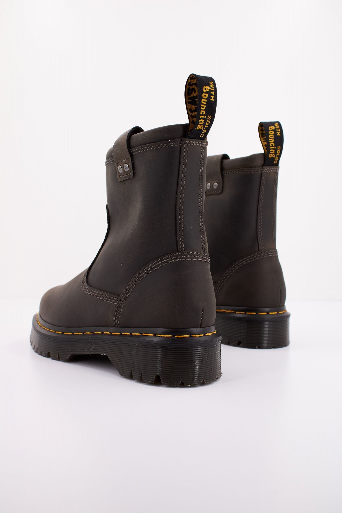 DR. MARTENS ANISTONE LO en color GRIS (3)