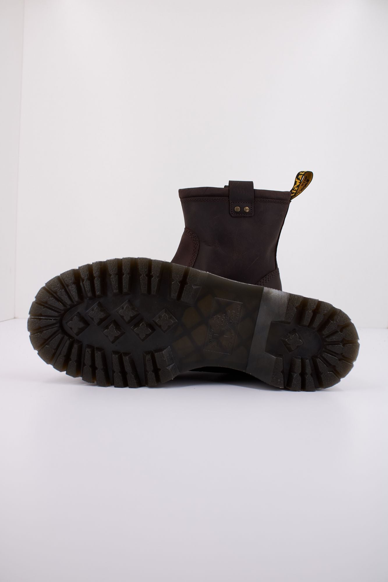 DR. MARTENS ANISTONE LO en color MARRON (5)