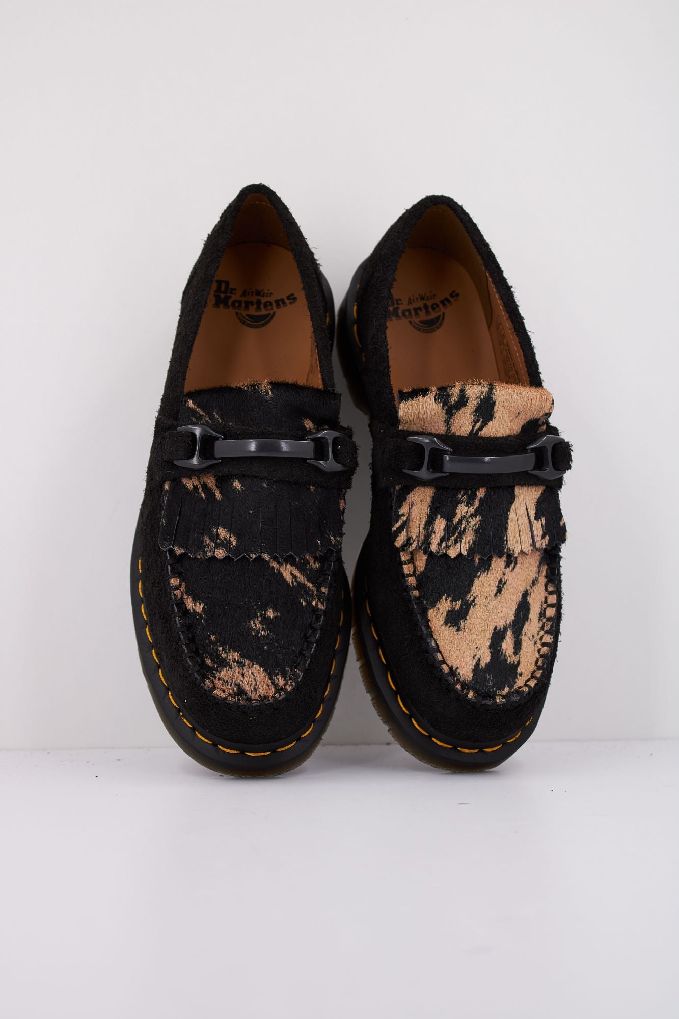 DR. MARTENS ADRIAN SNAFFLE en color NEGRO (3)