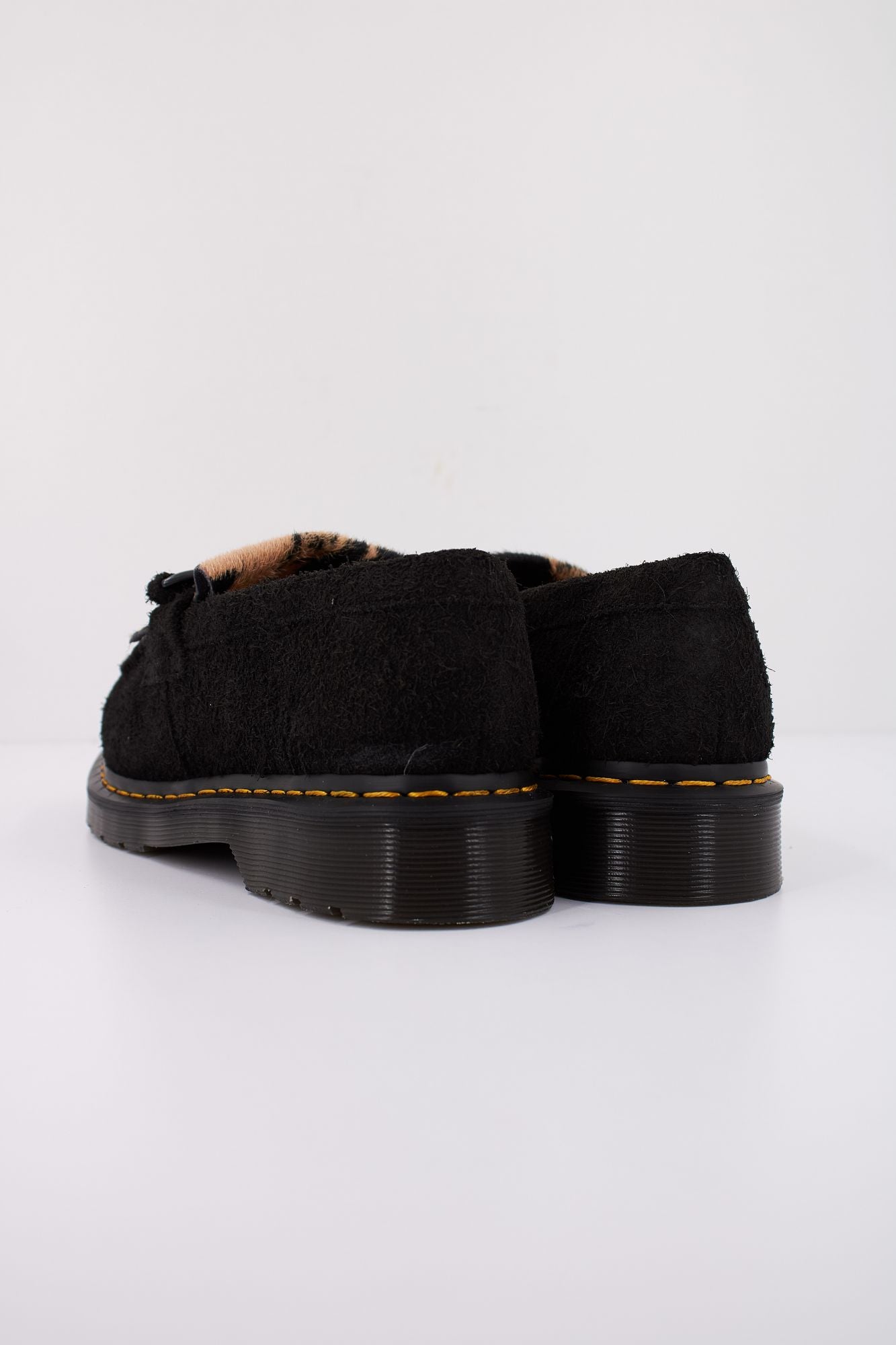 DR. MARTENS ADRIAN SNAFFLE en color NEGRO (4)