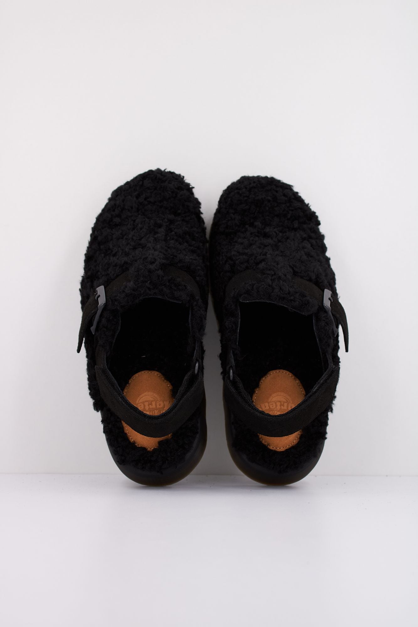 DR. MARTENS JORGE ll FL en color NEGRO (3)