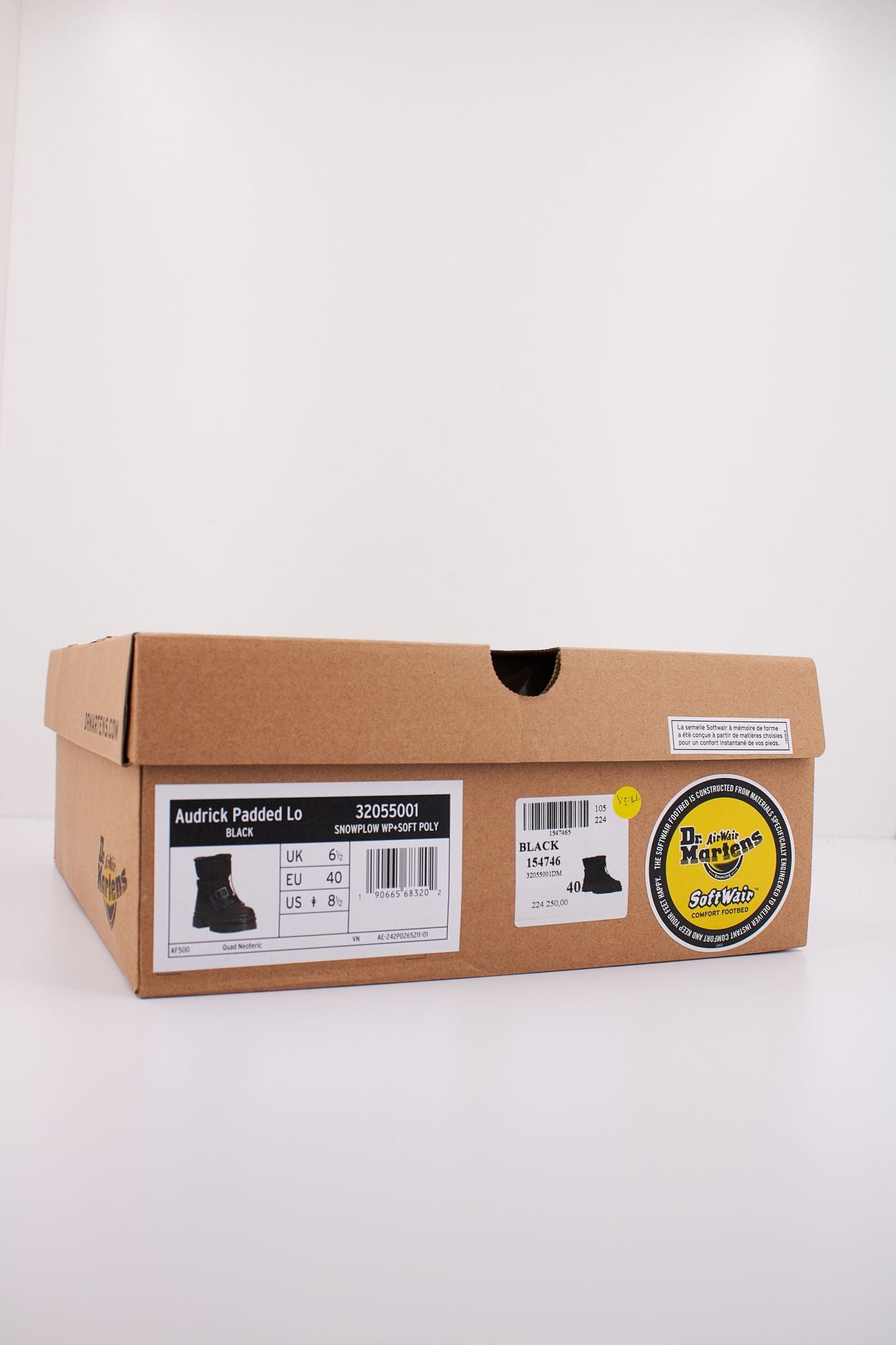 DR. MARTENS AUDRICK PADDED LO en color NEGRO (6)