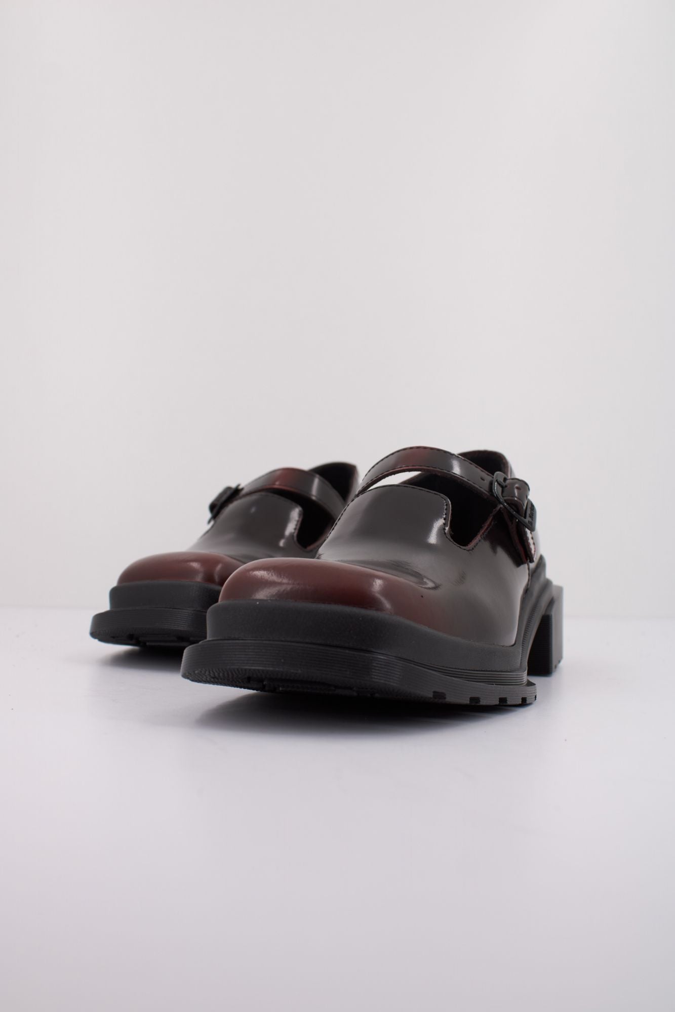 DR. MARTENS MAYBOLE MJ en color NEGRO (2)