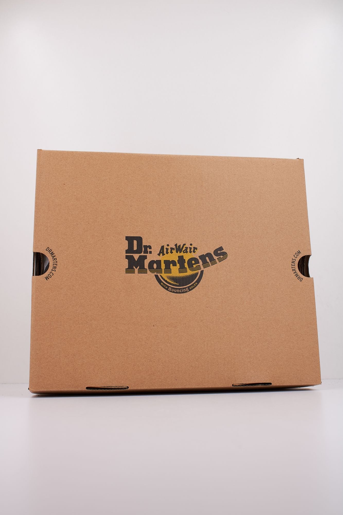 DR. MARTENS  DMXL LACE en color NEGRO (6)