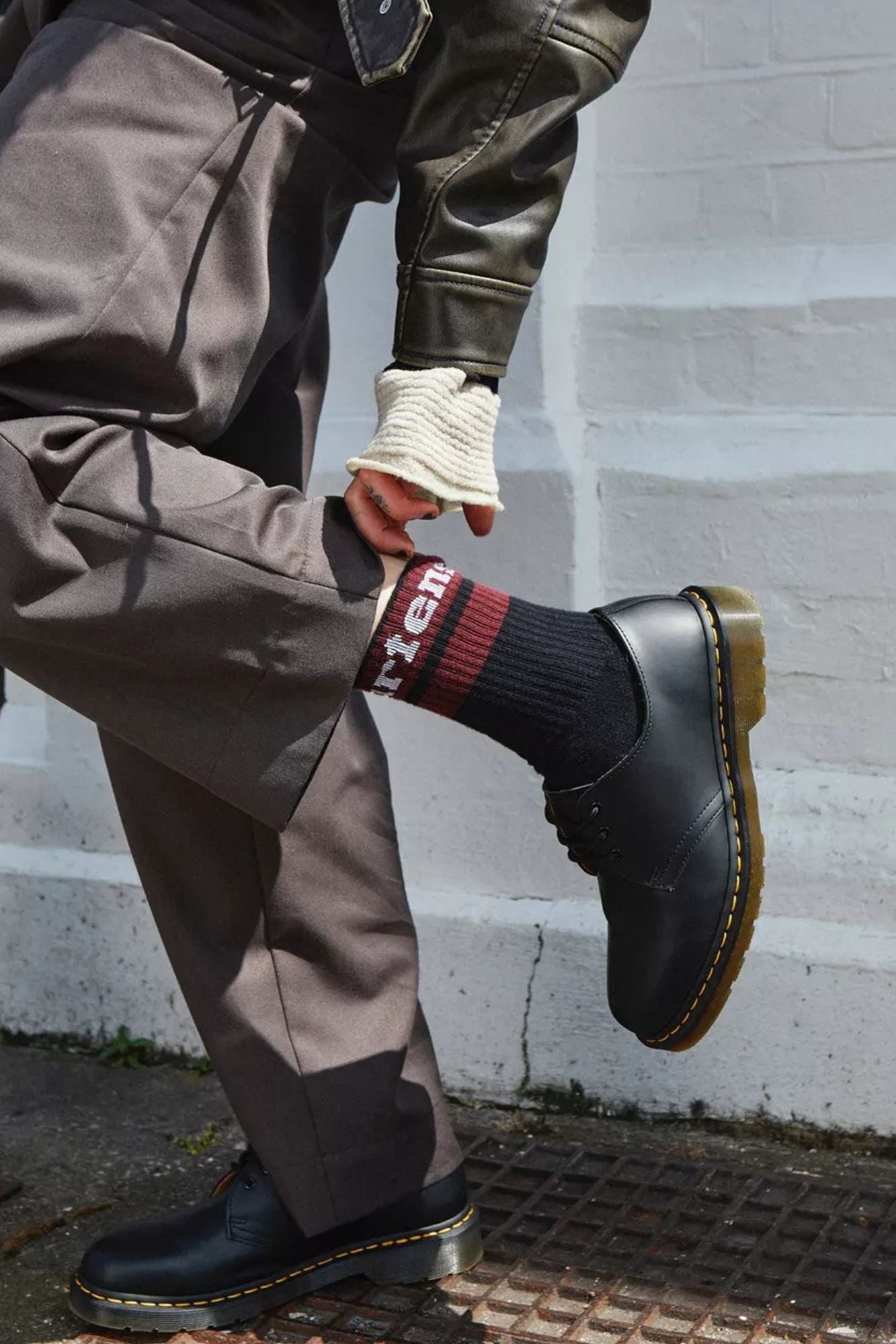 DR. MARTENS ATHLETIC LOGO SOCK en color NEGRO (4)