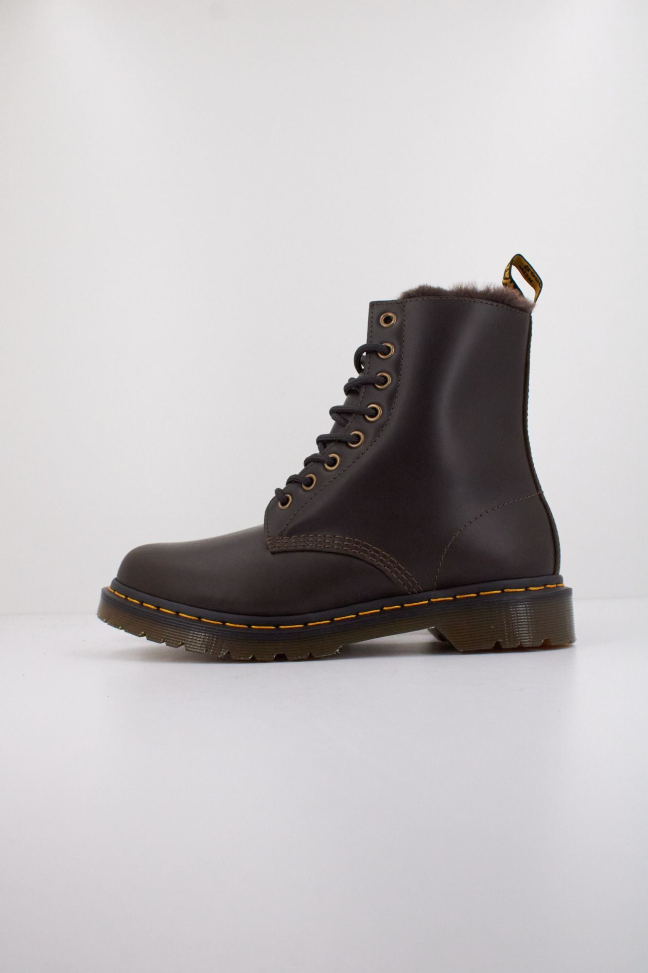 DR. MARTENS SERENA en color MARRON (1)