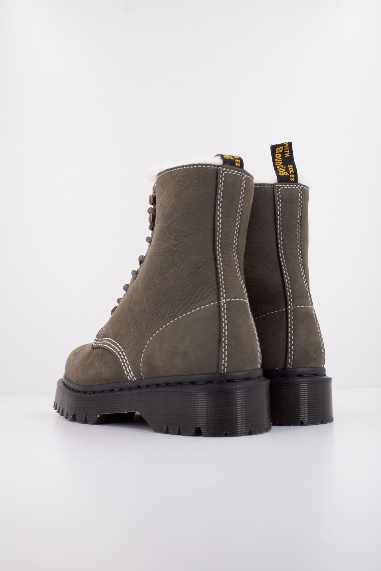 DR. MARTENS 1460 PASCAL BEX FL en color GRIS (4)
