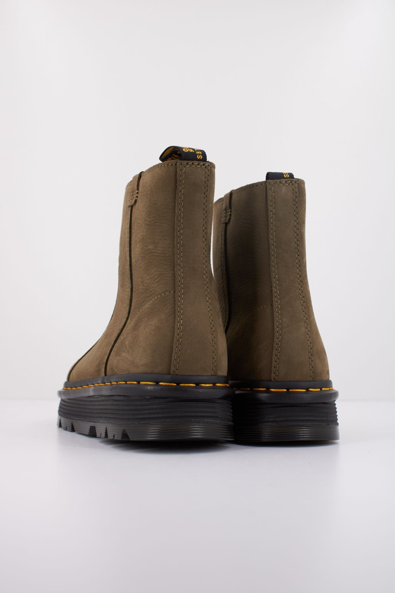 DR. MARTENS ZEBZAG RIGGER en color VERDE (4)