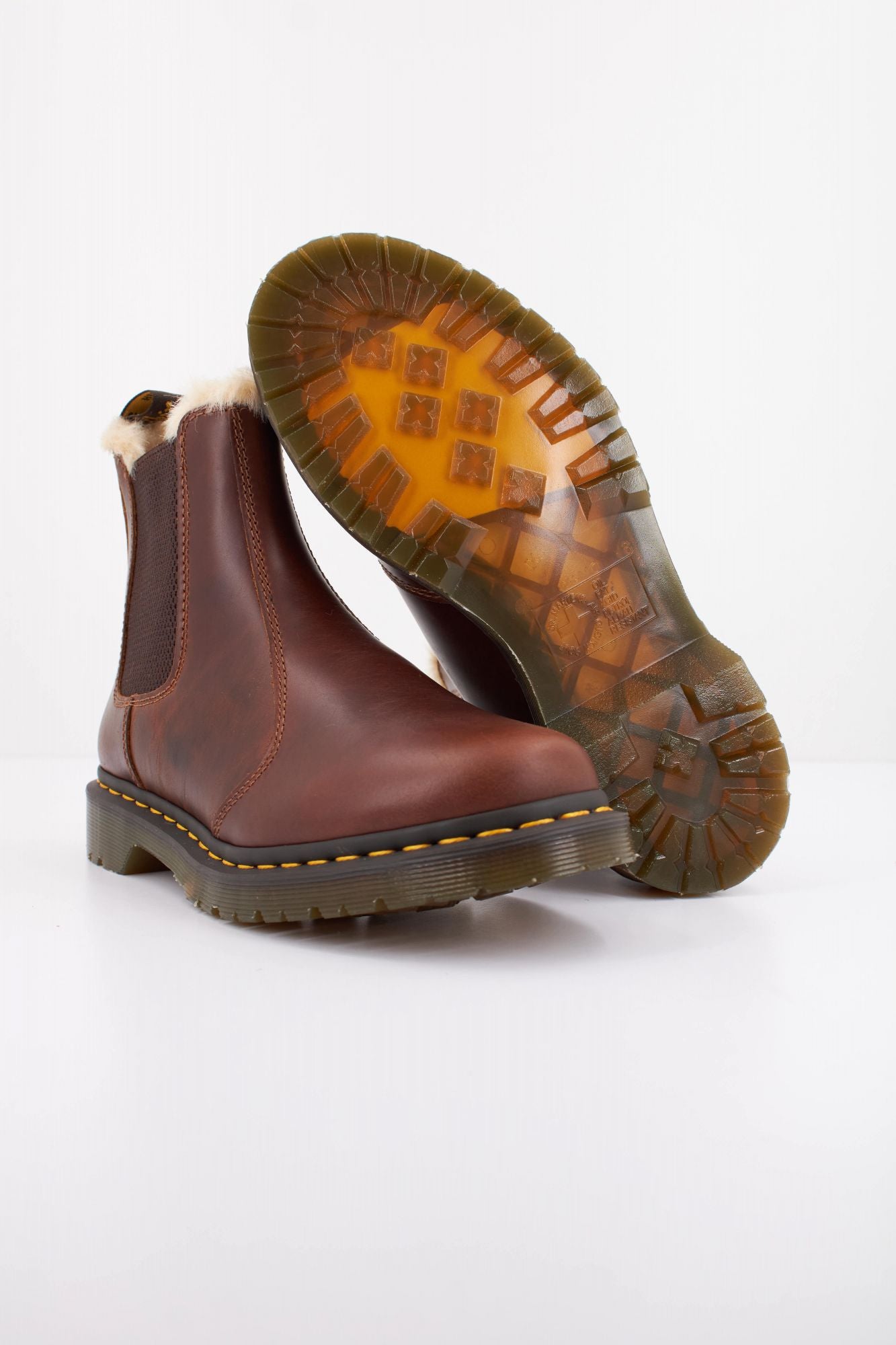 DR. MARTENS LEONORE  en color MARRON (4)