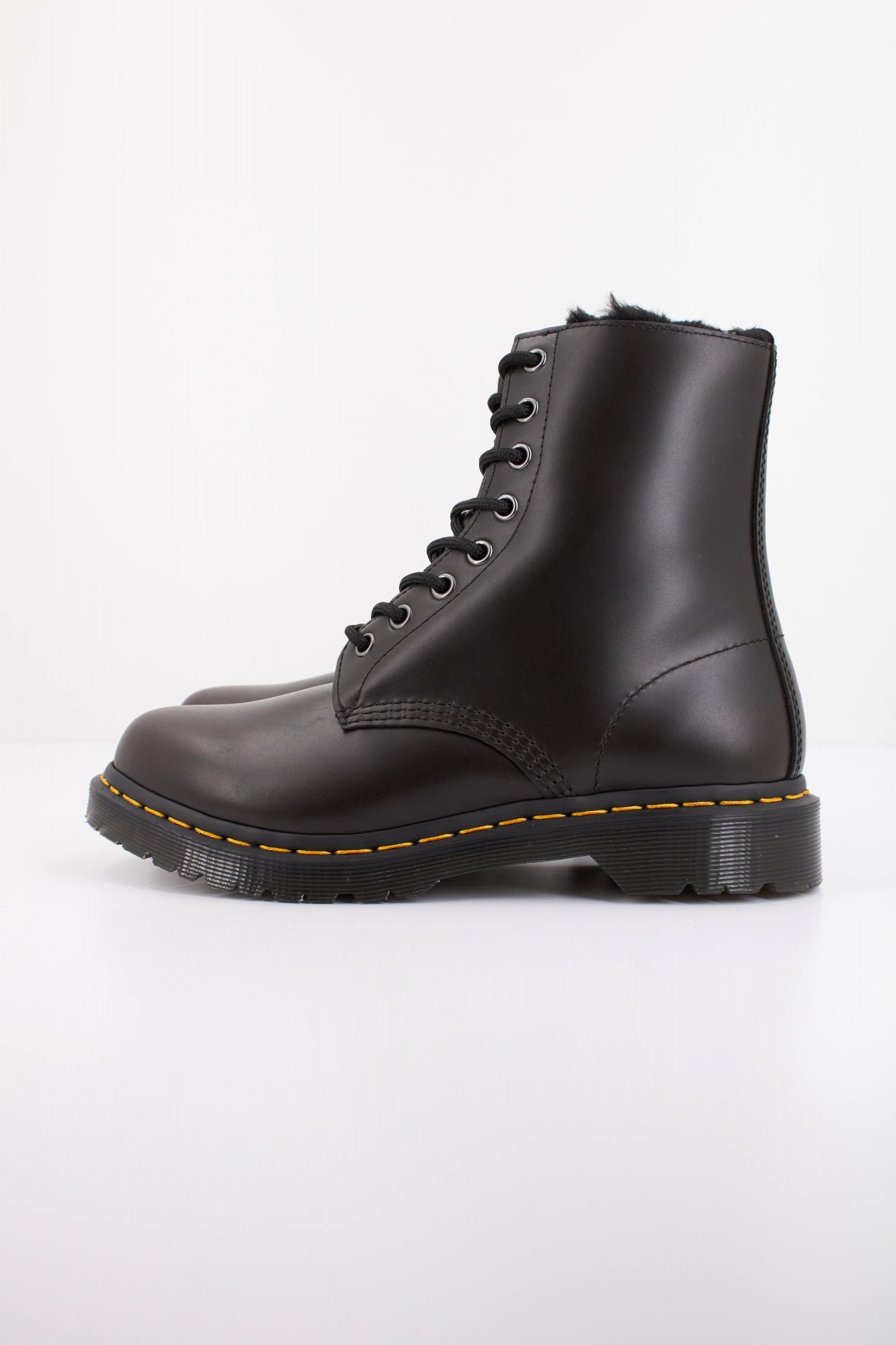 DR. MARTENS  SERENA  en color NEGRO (1)