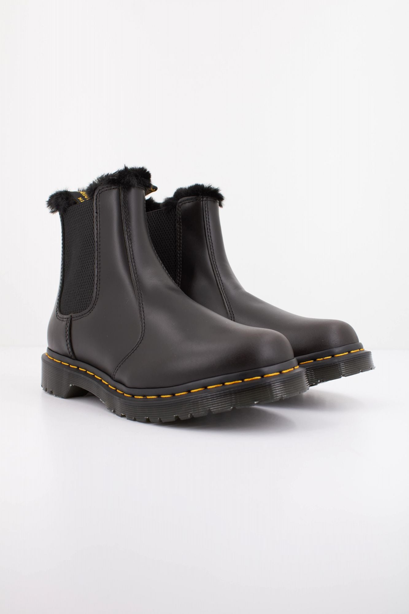 DR. MARTENS  LEONORE  en color NEGRO (2)