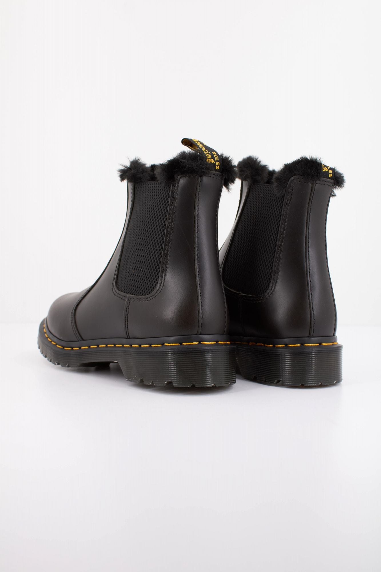 DR. MARTENS  LEONORE  en color NEGRO (3)