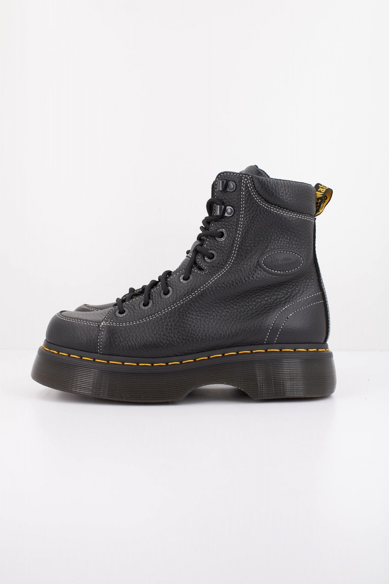 DR. MARTENS BUZZ 8I en color NEGRO (1)