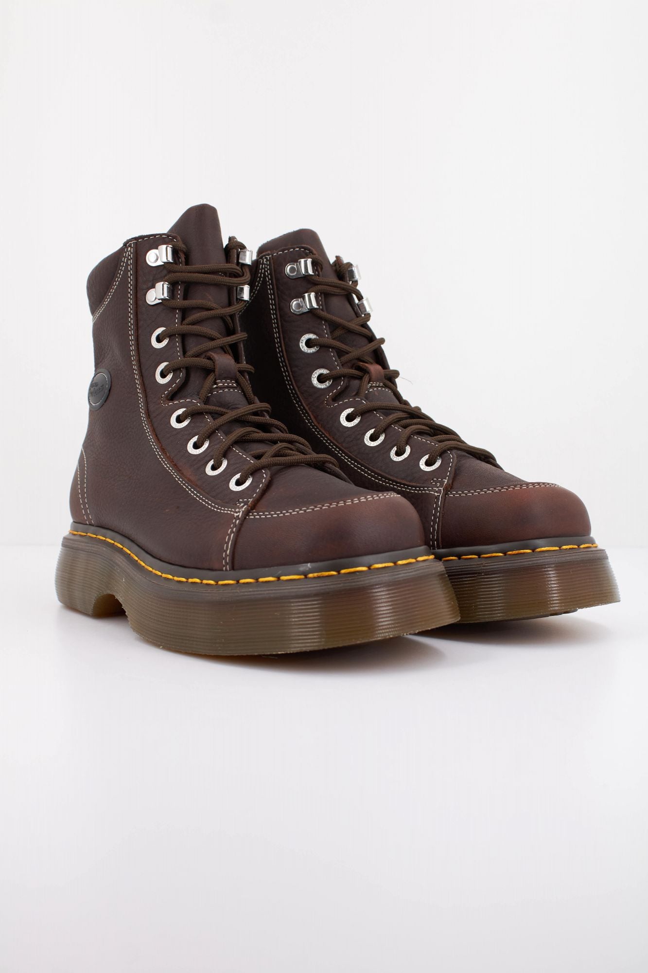 DR. MARTENS  BUZZ 8I  en color MARRON (2)