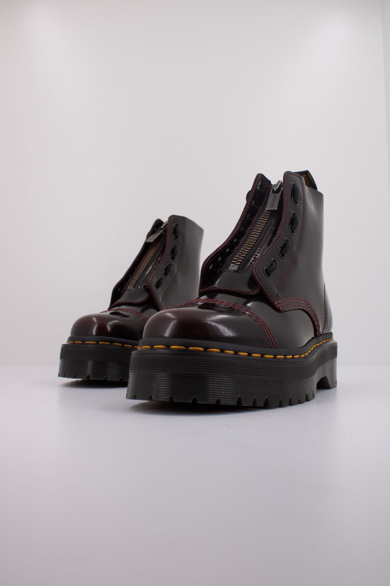 DR. MARTENS SINCLAIR en color BURDEOS (2)