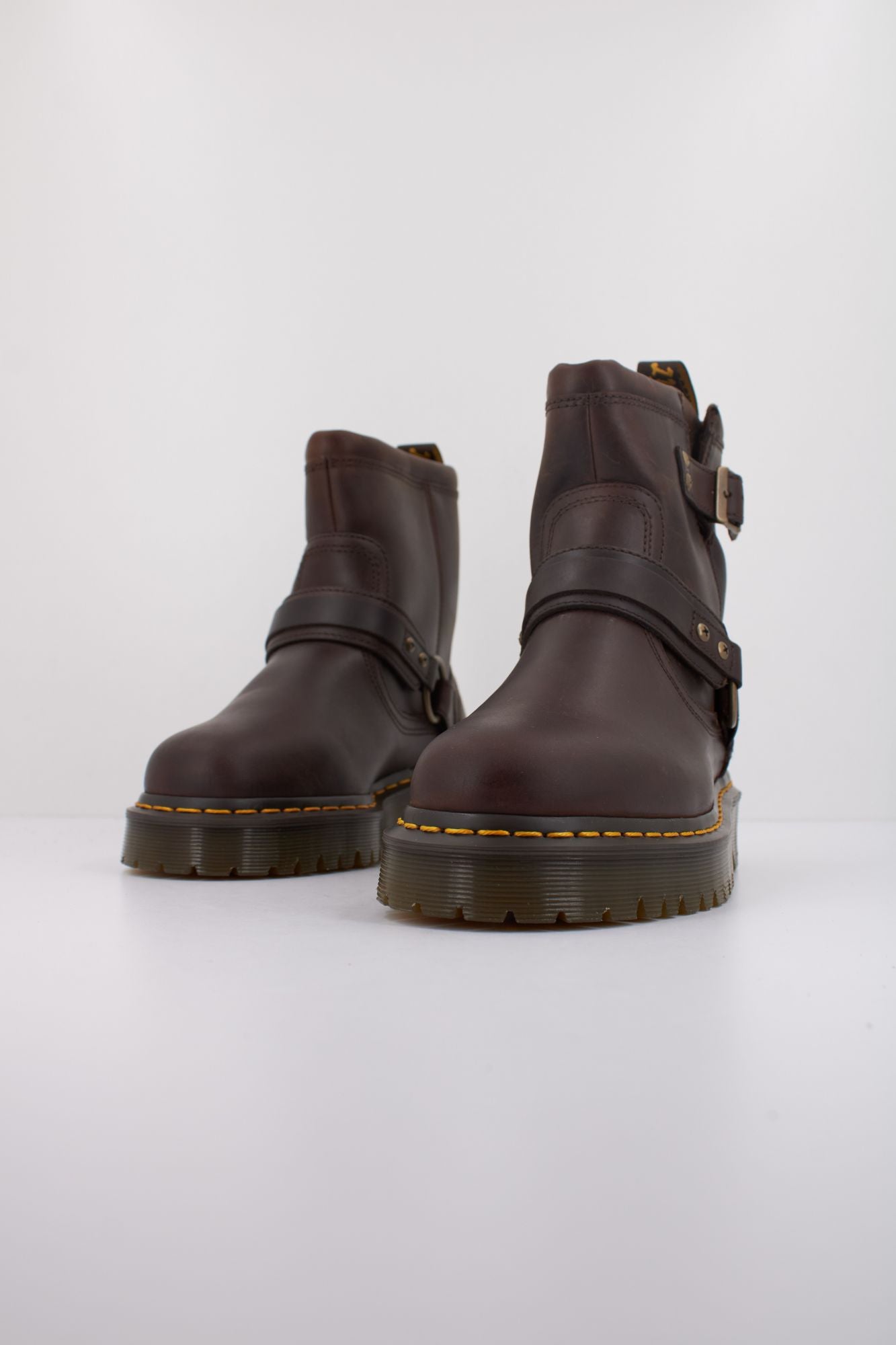 DR. MARTENS ANISTONE HRNS en color MARRON (2)