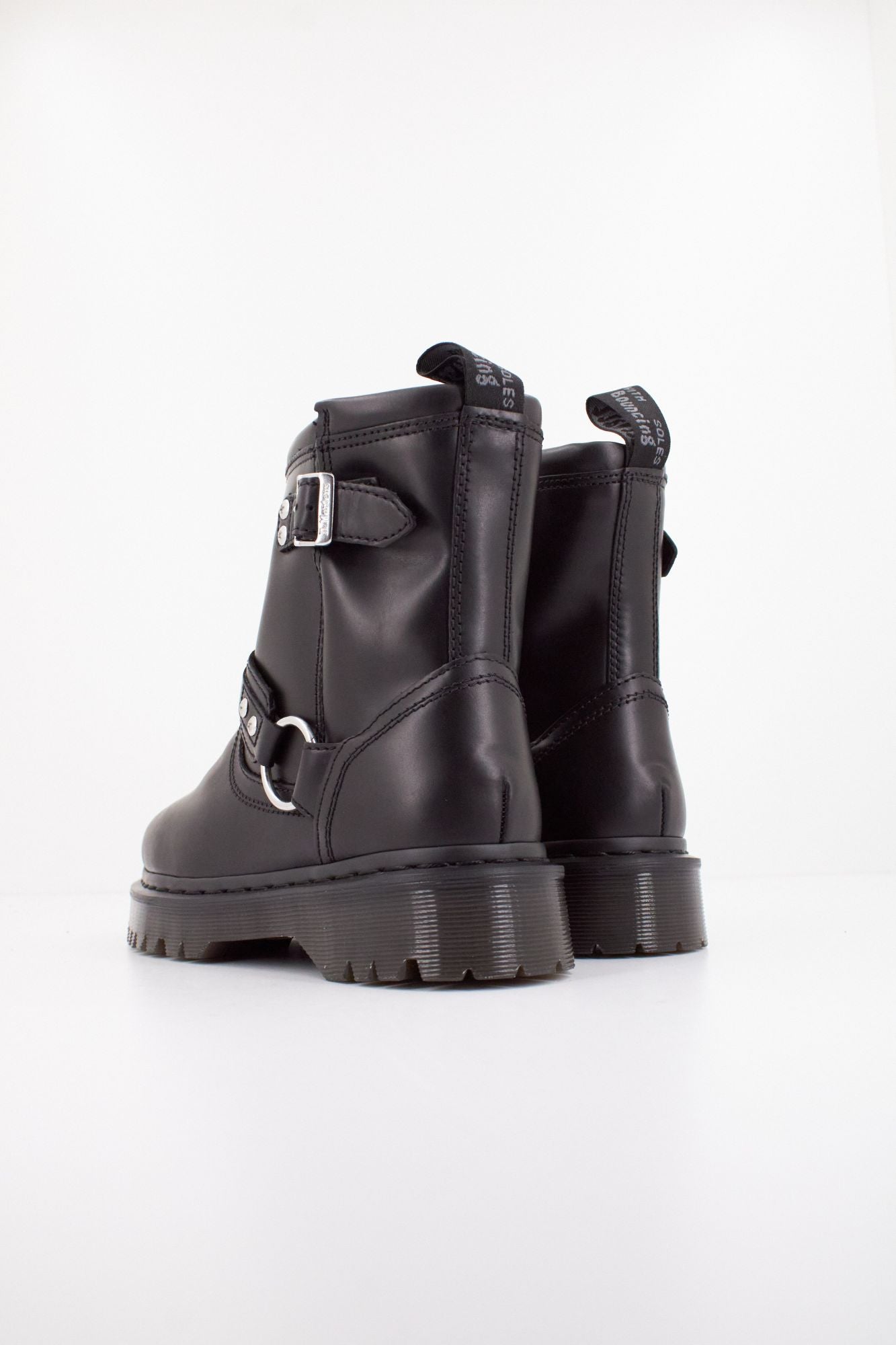 DR. MARTENS ANISTONE HRNS en color NEGRO (4)