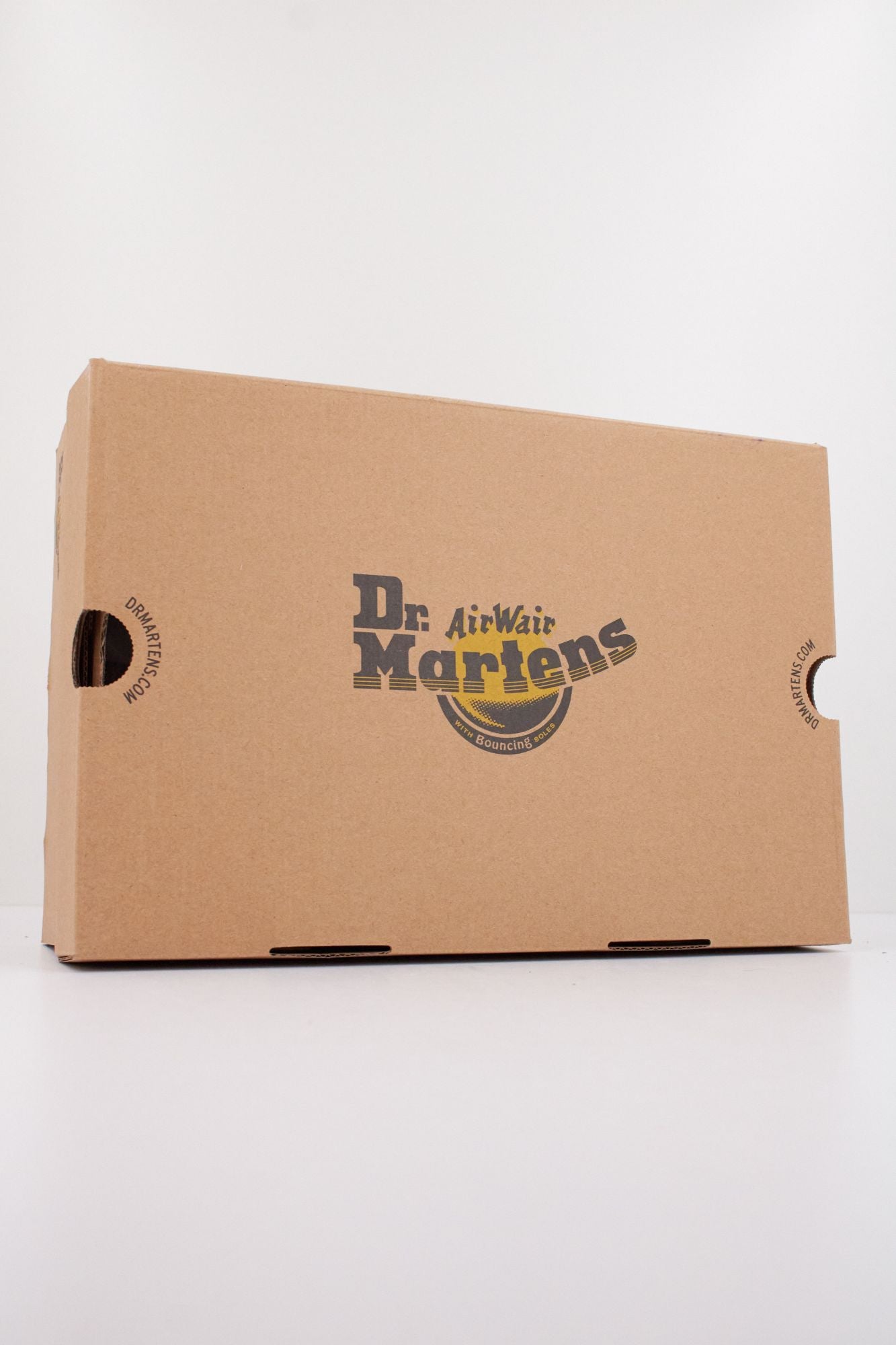 DR. MARTENS BUZZ 5I en color NEGRO (6)